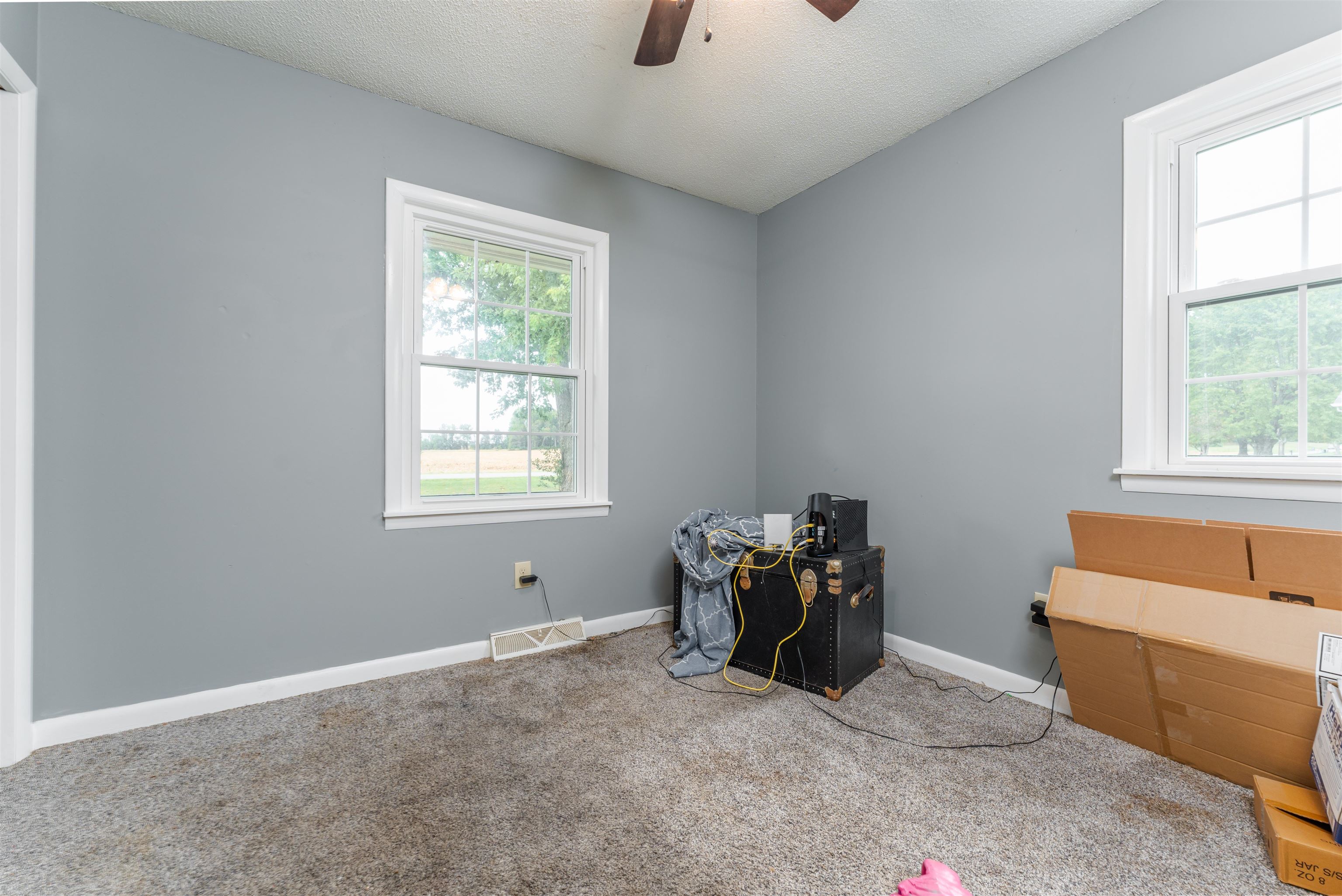 5014 Jones Road, Owensboro, Kentucky 42303, 4 Bedrooms Bedrooms, ,1 BathroomBathrooms,Single Family Residence,For Sale,Jones Road,88066