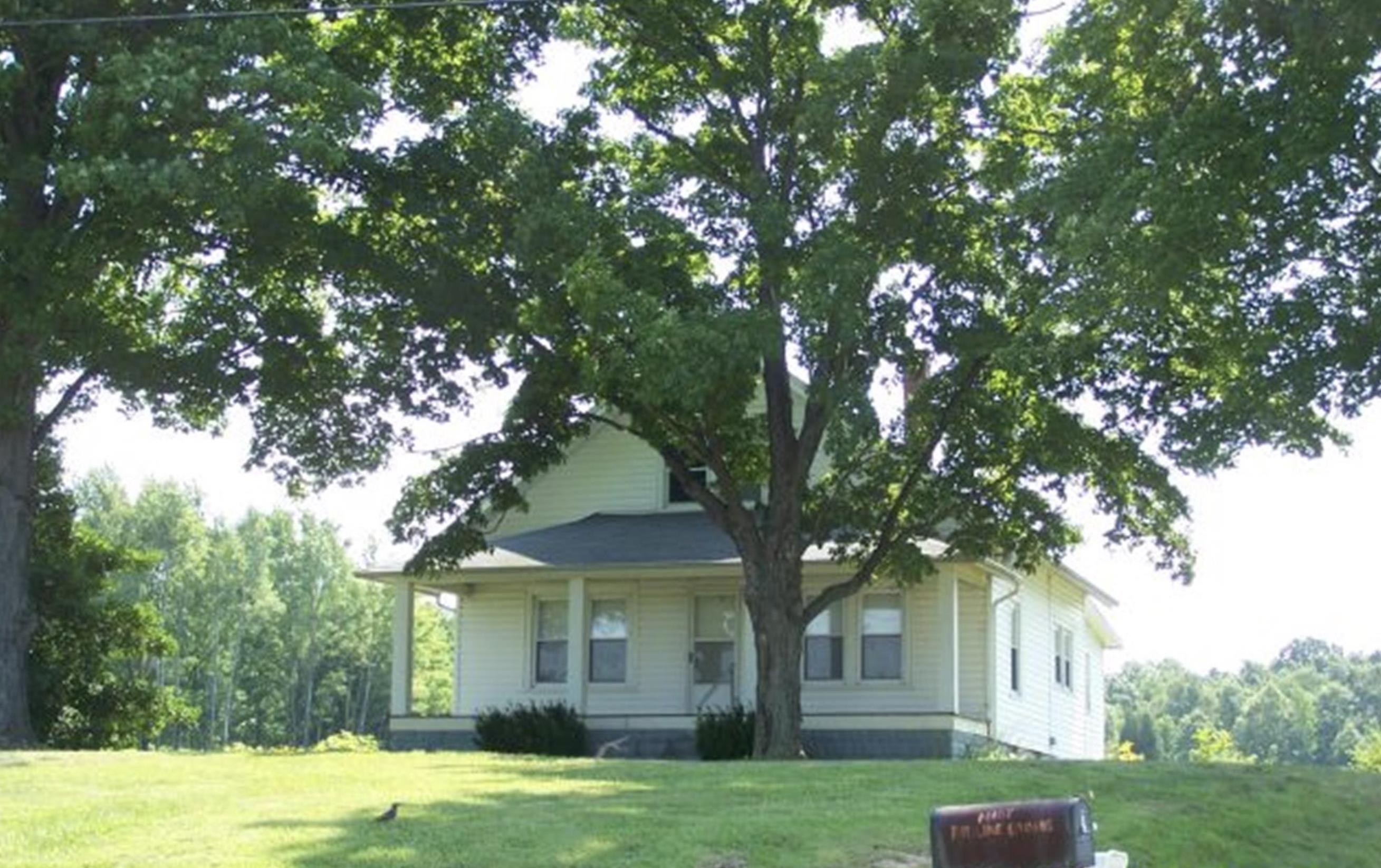 10301 HWY 231, Utica, Kentucky 42366, 2 Bedrooms Bedrooms, ,1 BathroomBathrooms,Single Family Residence,For Sale,HWY 231,88067