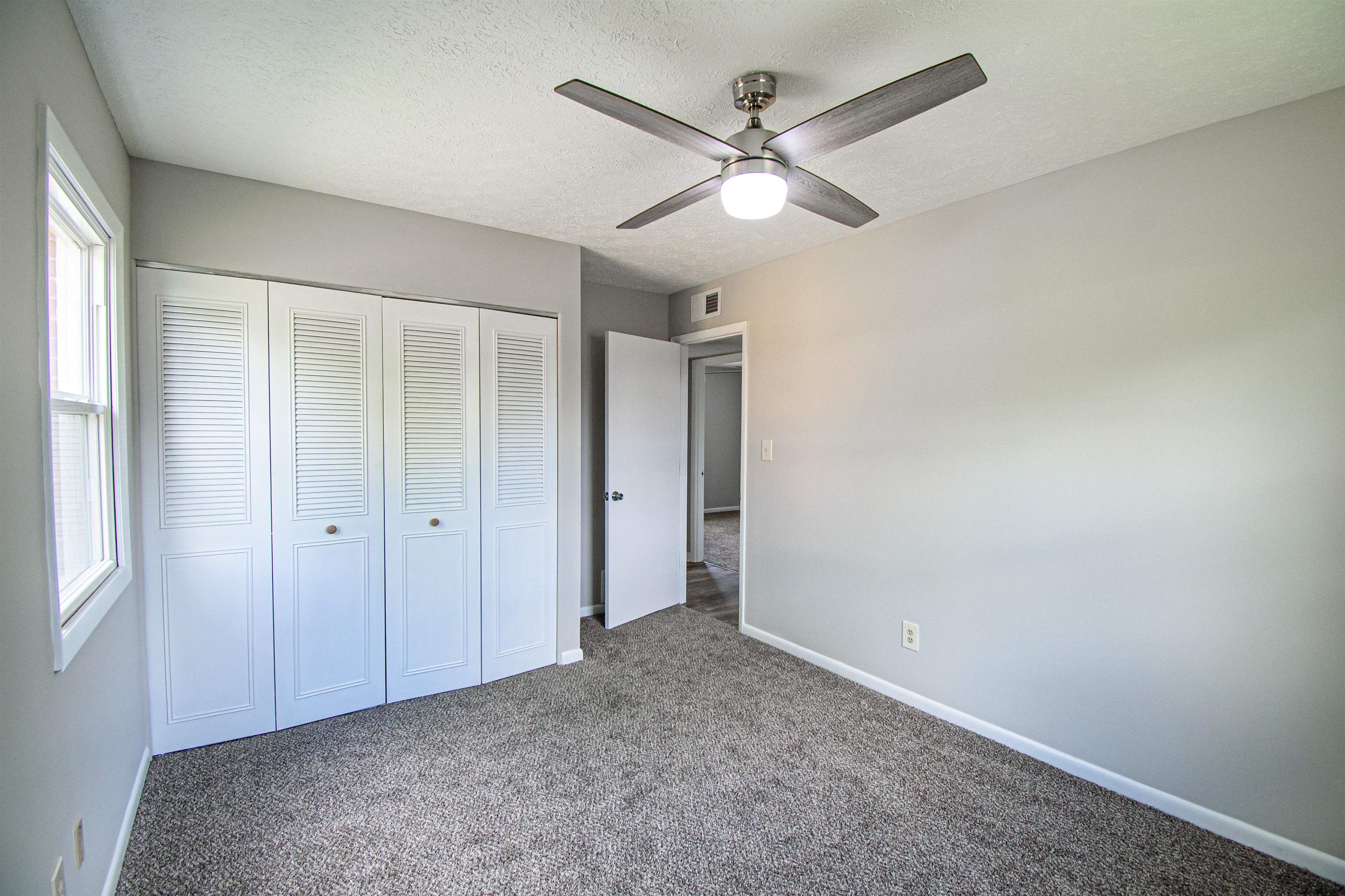 3007 Yosemite Drive, Owensboro, Kentucky 42301, 3 Bedrooms Bedrooms, ,1 BathroomBathrooms,Single Family Residence,For Sale,Yosemite Drive,88068