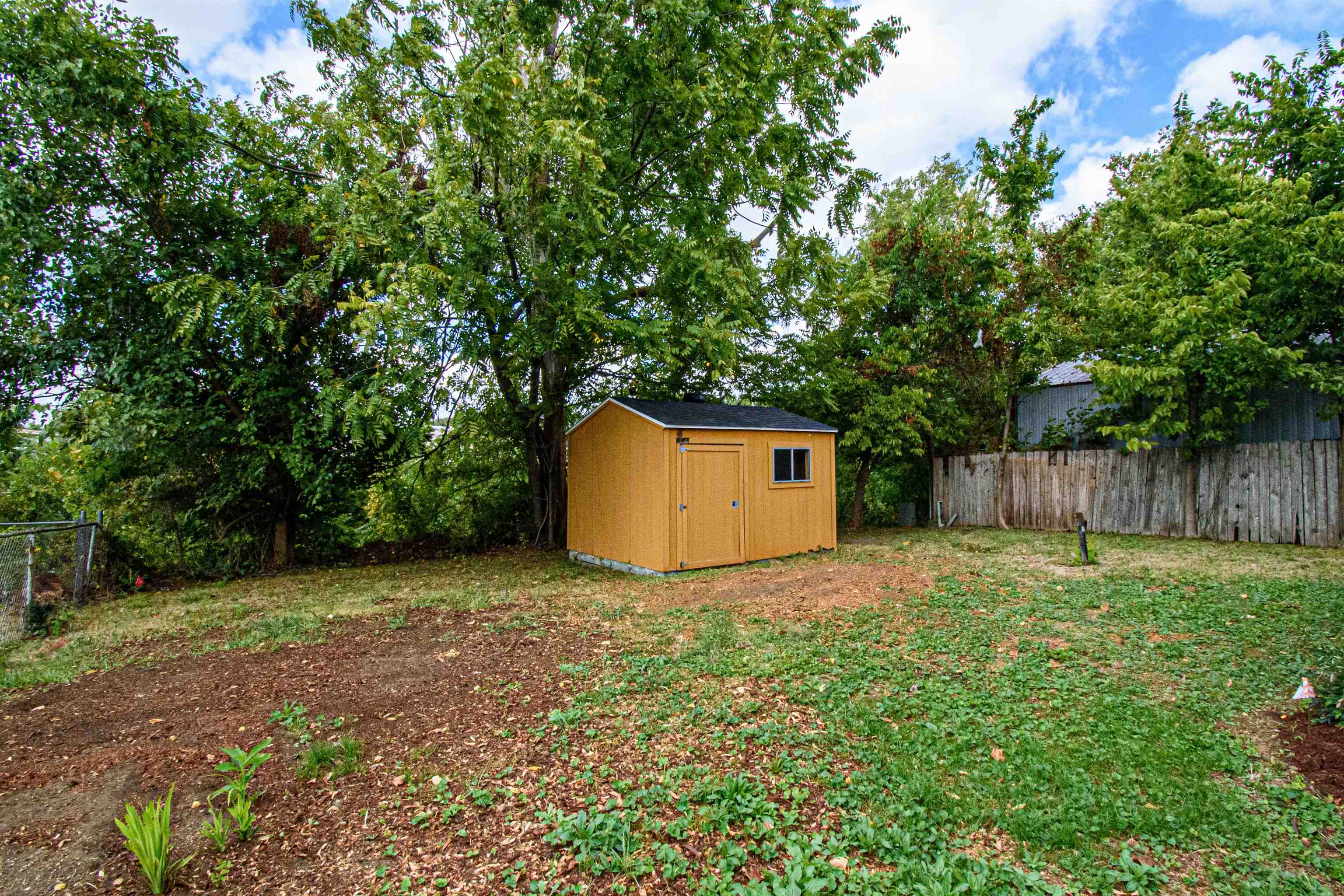 3007 Yosemite Drive, Owensboro, Kentucky 42301, 3 Bedrooms Bedrooms, ,1 BathroomBathrooms,Single Family Residence,For Sale,Yosemite Drive,88068