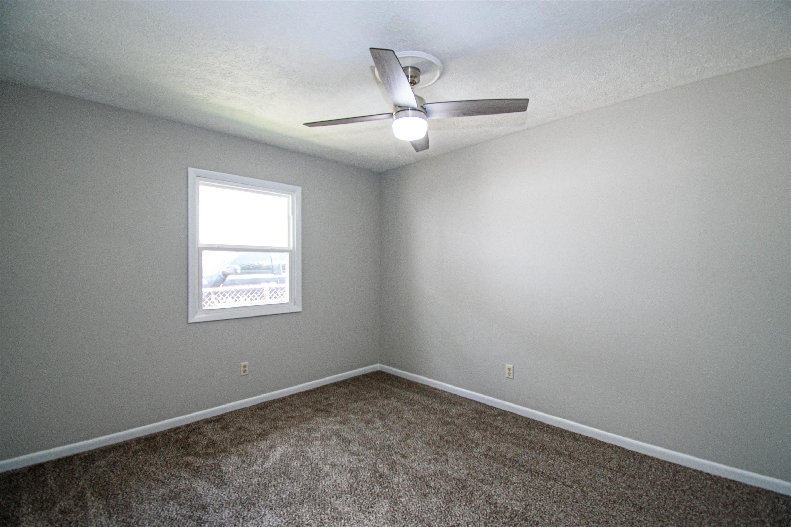 3007 Yosemite Drive, Owensboro, Kentucky 42301, 3 Bedrooms Bedrooms, ,1 BathroomBathrooms,Single Family Residence,For Sale,Yosemite Drive,88068