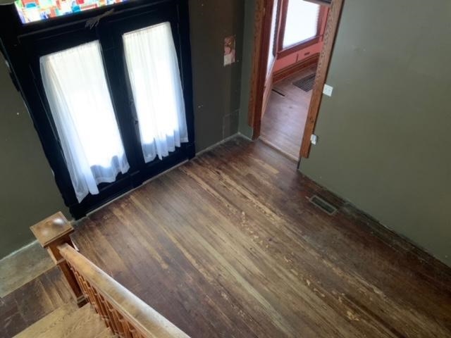 1208 Daviess St, Owensboro, Kentucky 42303, 5 Bedrooms Bedrooms, ,2 BathroomsBathrooms,Single Family Residence,For Sale,Daviess St,88075