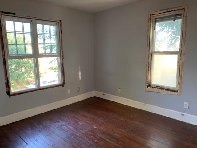 1208 Daviess St, Owensboro, Kentucky 42303, 5 Bedrooms Bedrooms, ,2 BathroomsBathrooms,Single Family Residence,For Sale,Daviess St,88075