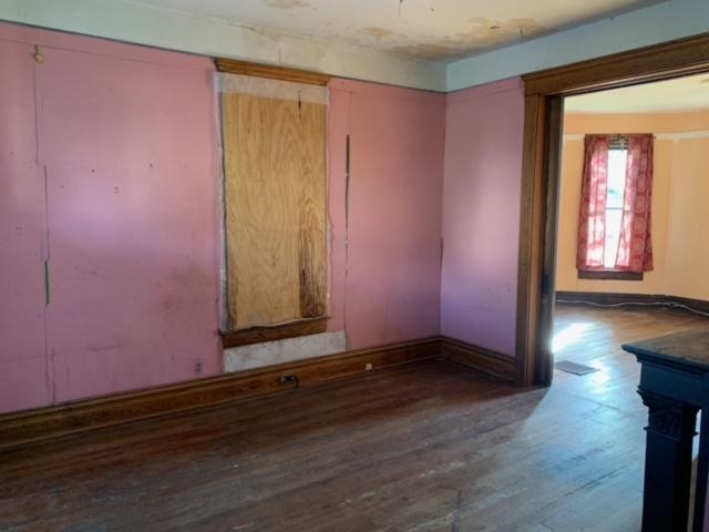 1208 Daviess St, Owensboro, Kentucky 42303, 5 Bedrooms Bedrooms, ,2 BathroomsBathrooms,Single Family Residence,For Sale,Daviess St,88075