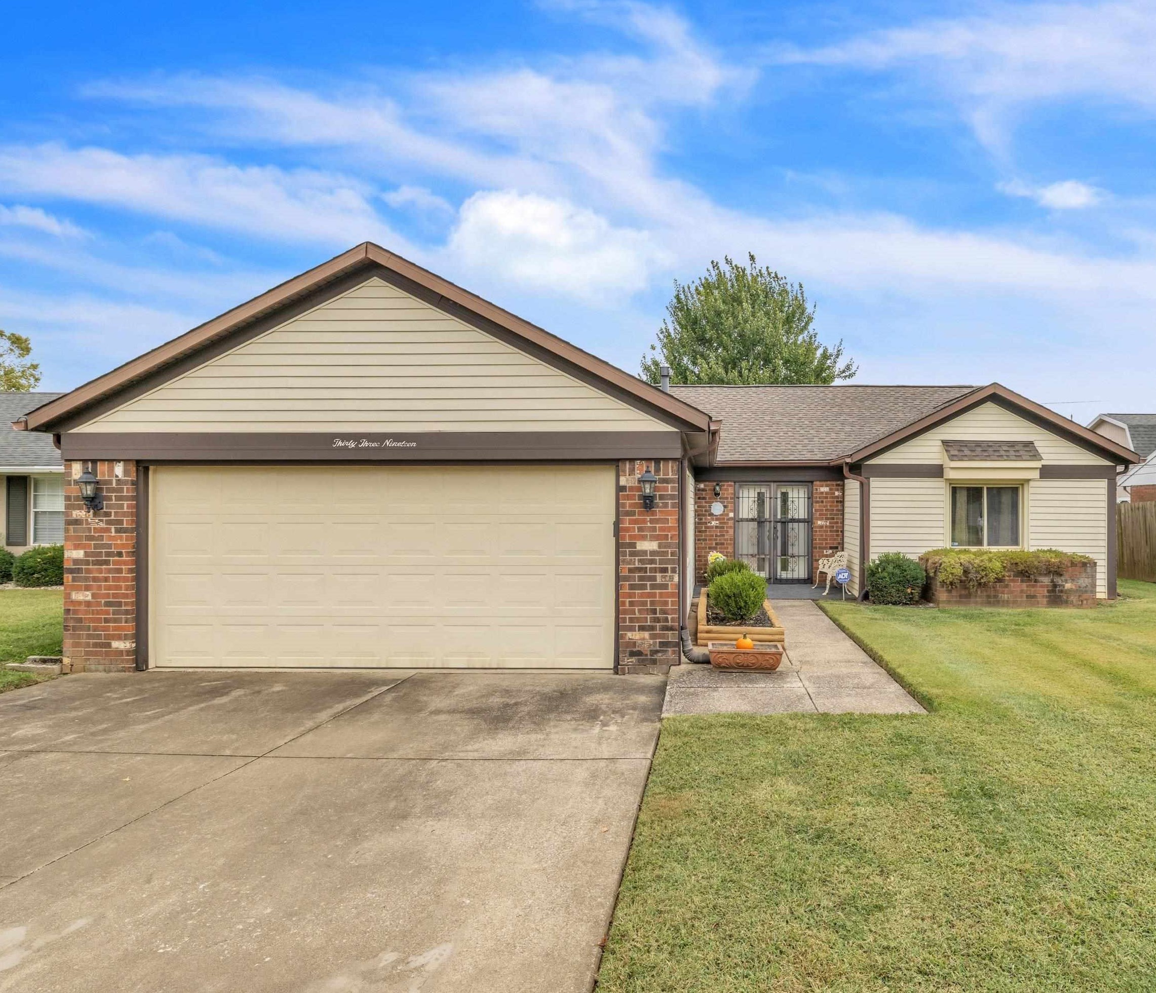 3319 Meadowland Drive, Owensboro, Kentucky 42303, 3 Bedrooms Bedrooms, ,2 BathroomsBathrooms,Single Family Residence,For Sale,Meadowland Drive,88076