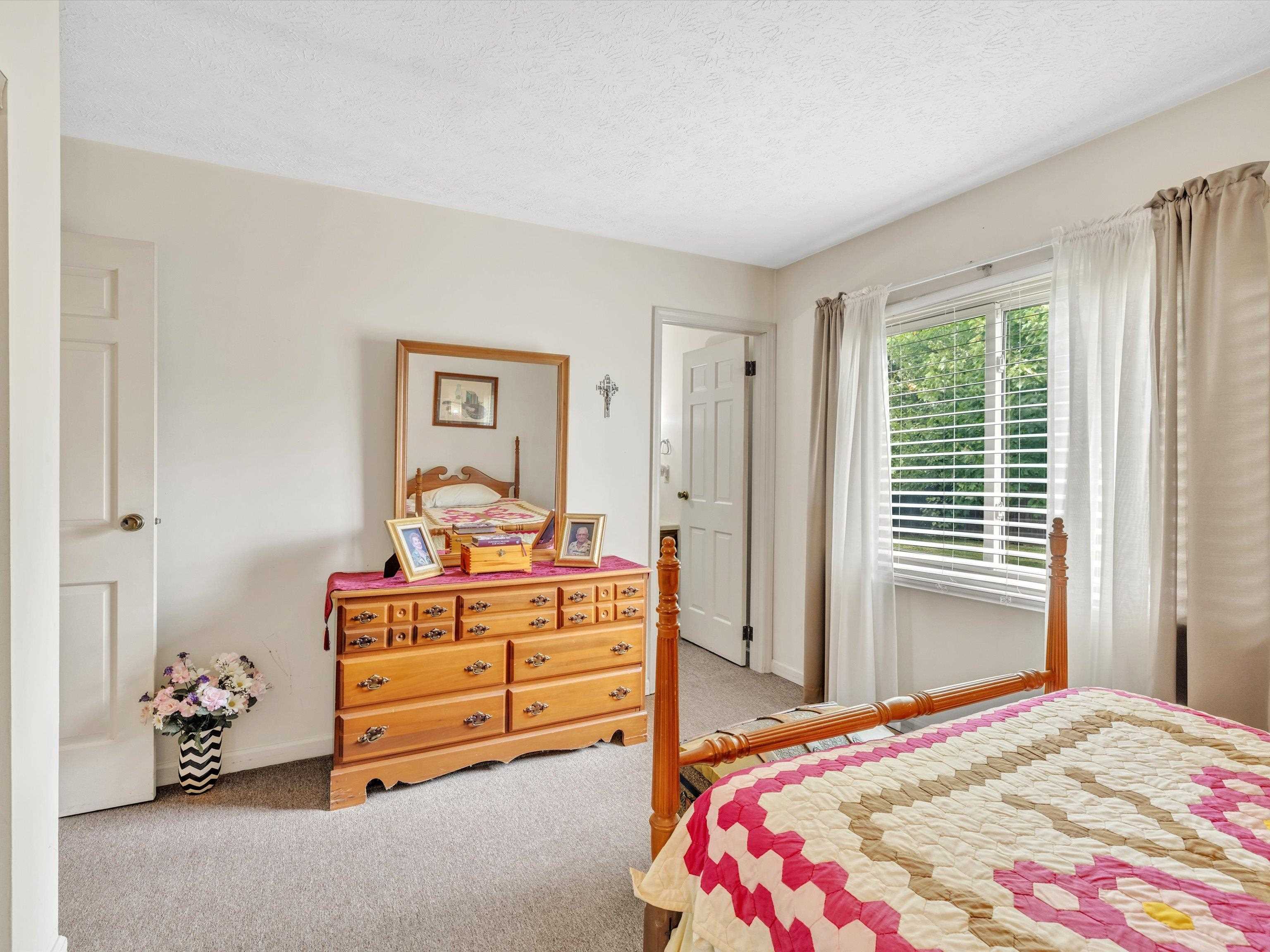 3319 Meadowland Drive, Owensboro, Kentucky 42303, 3 Bedrooms Bedrooms, ,2 BathroomsBathrooms,Single Family Residence,For Sale,Meadowland Drive,88076