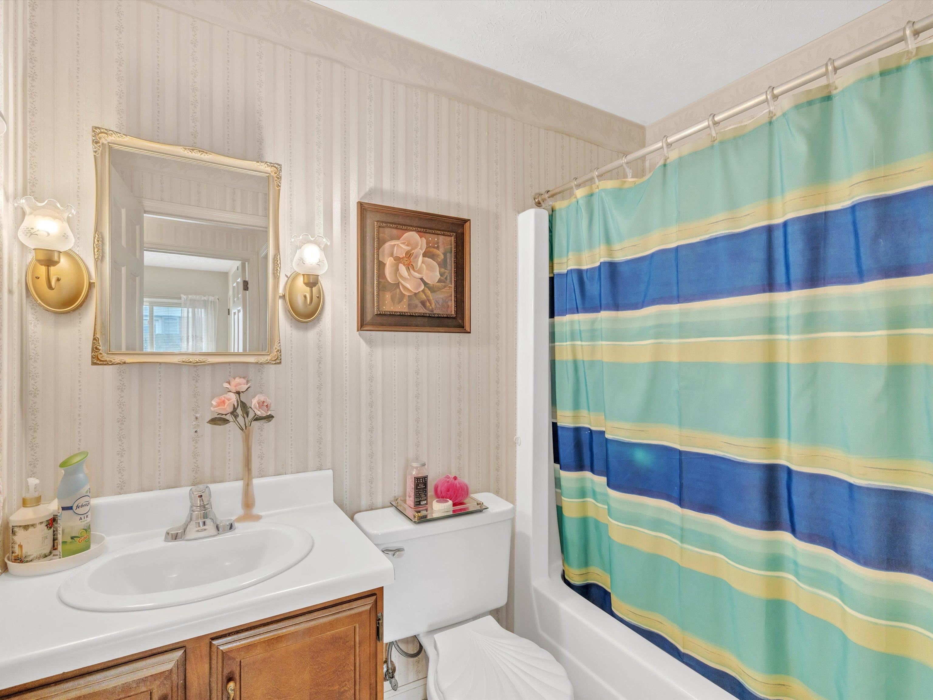 3319 Meadowland Drive, Owensboro, Kentucky 42303, 3 Bedrooms Bedrooms, ,2 BathroomsBathrooms,Single Family Residence,For Sale,Meadowland Drive,88076