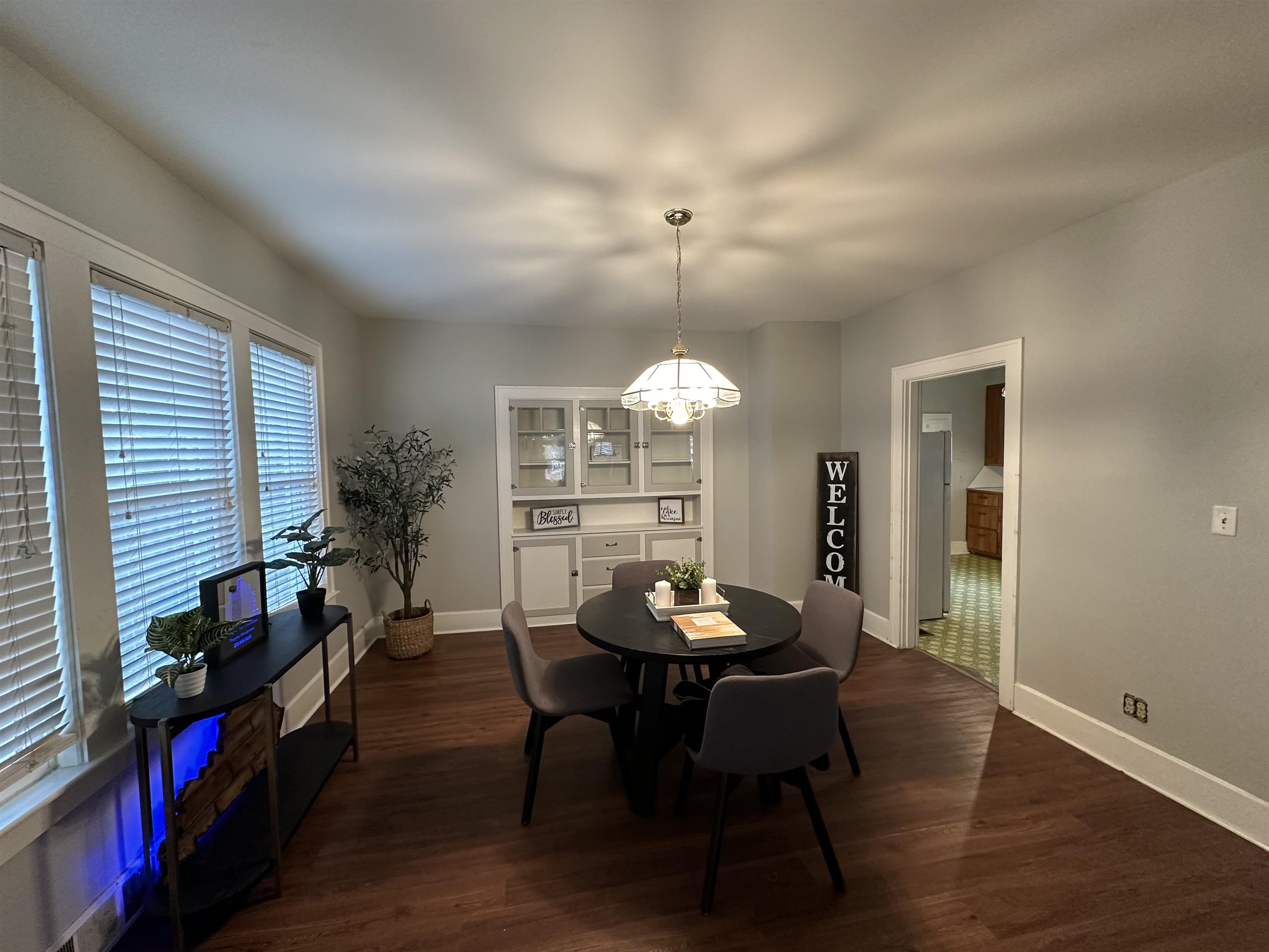 1900 Freeman Ave, Owensboro, Kentucky 42301, 3 Bedrooms Bedrooms, ,1 BathroomBathrooms,Single Family Residence,For Sale,Freeman Ave,88081