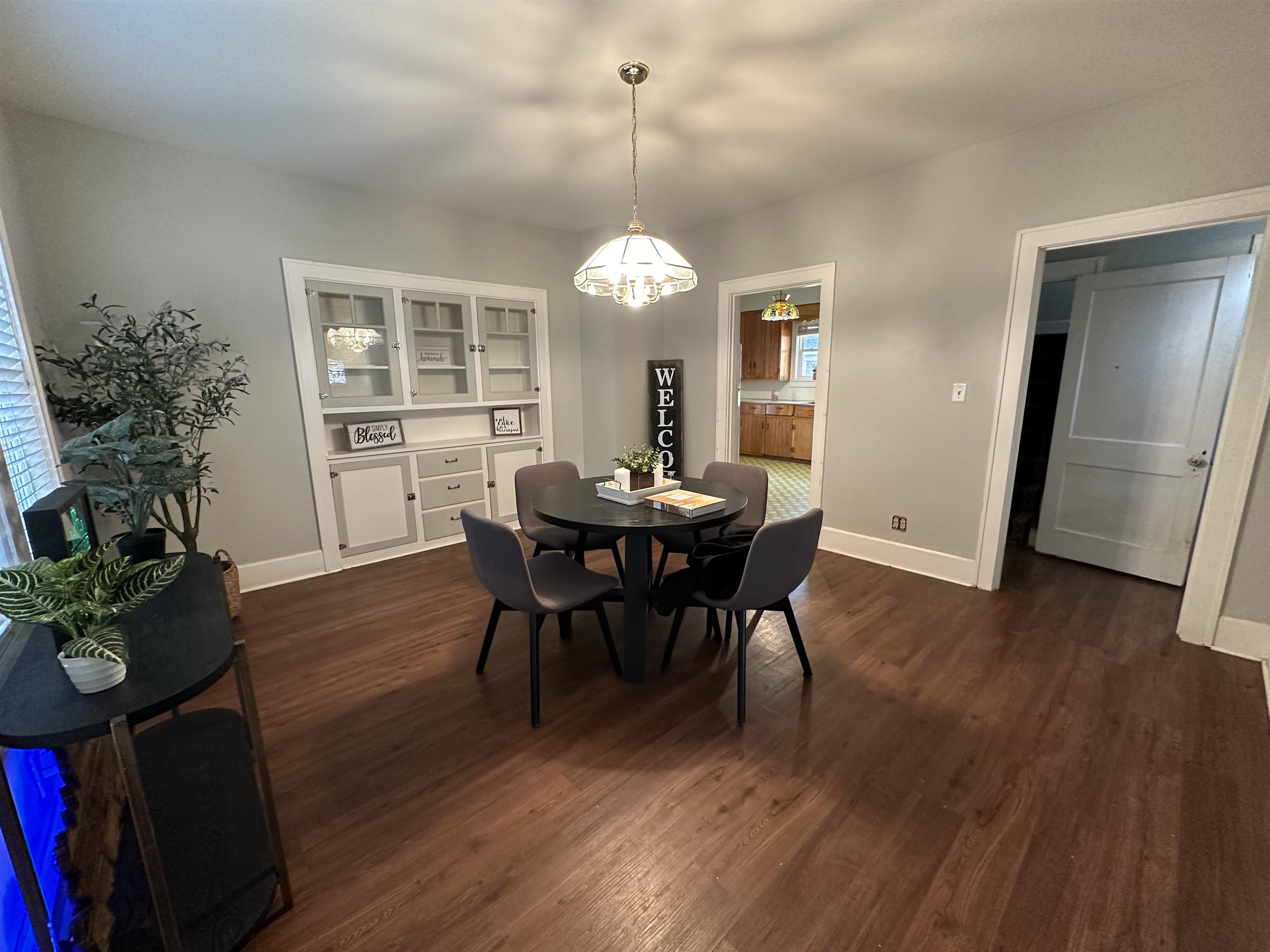 1900 Freeman Ave, Owensboro, Kentucky 42301, 3 Bedrooms Bedrooms, ,1 BathroomBathrooms,Single Family Residence,For Sale,Freeman Ave,88081
