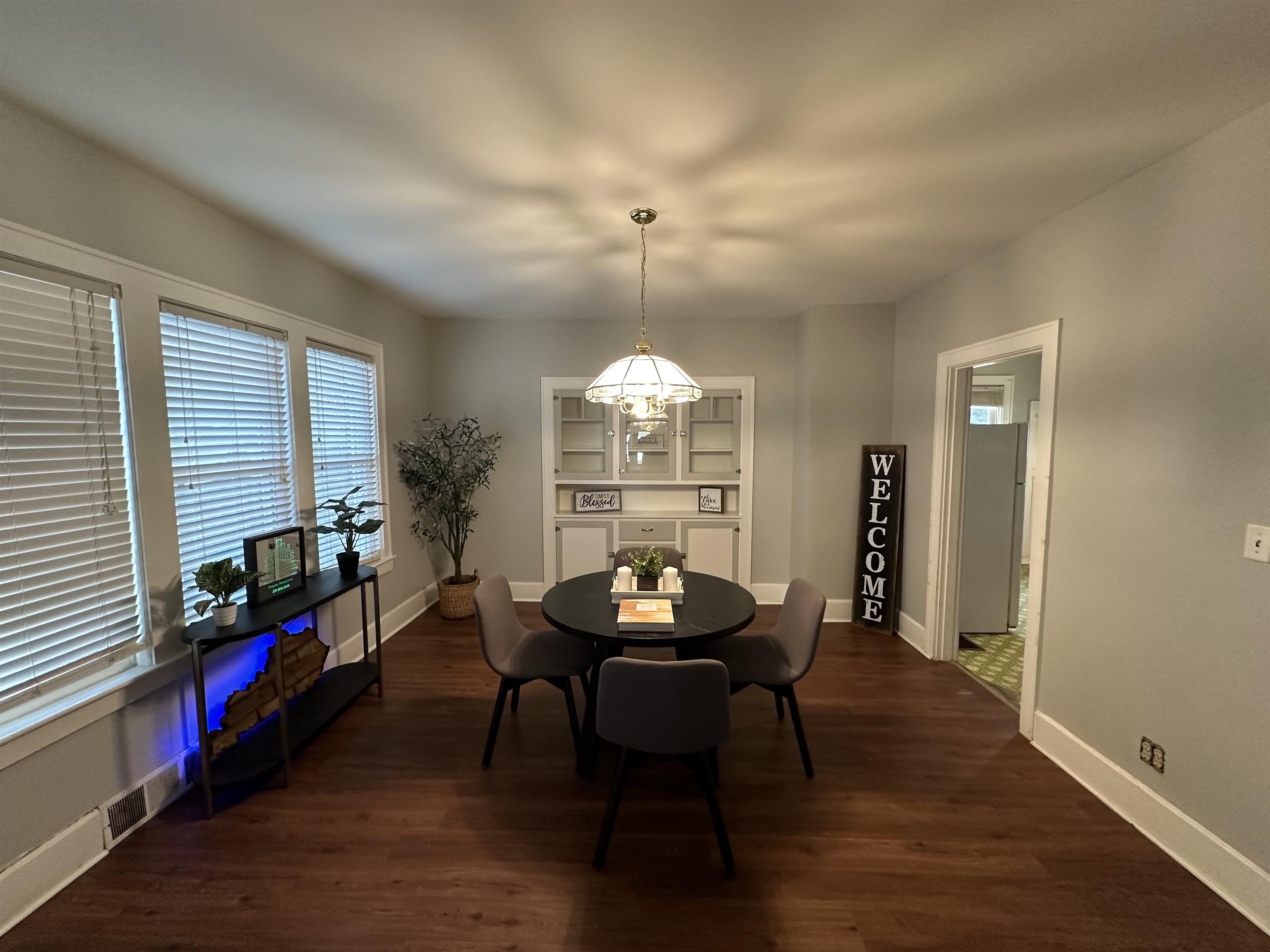 1900 Freeman Ave, Owensboro, Kentucky 42301, 3 Bedrooms Bedrooms, ,1 BathroomBathrooms,Single Family Residence,For Sale,Freeman Ave,88081