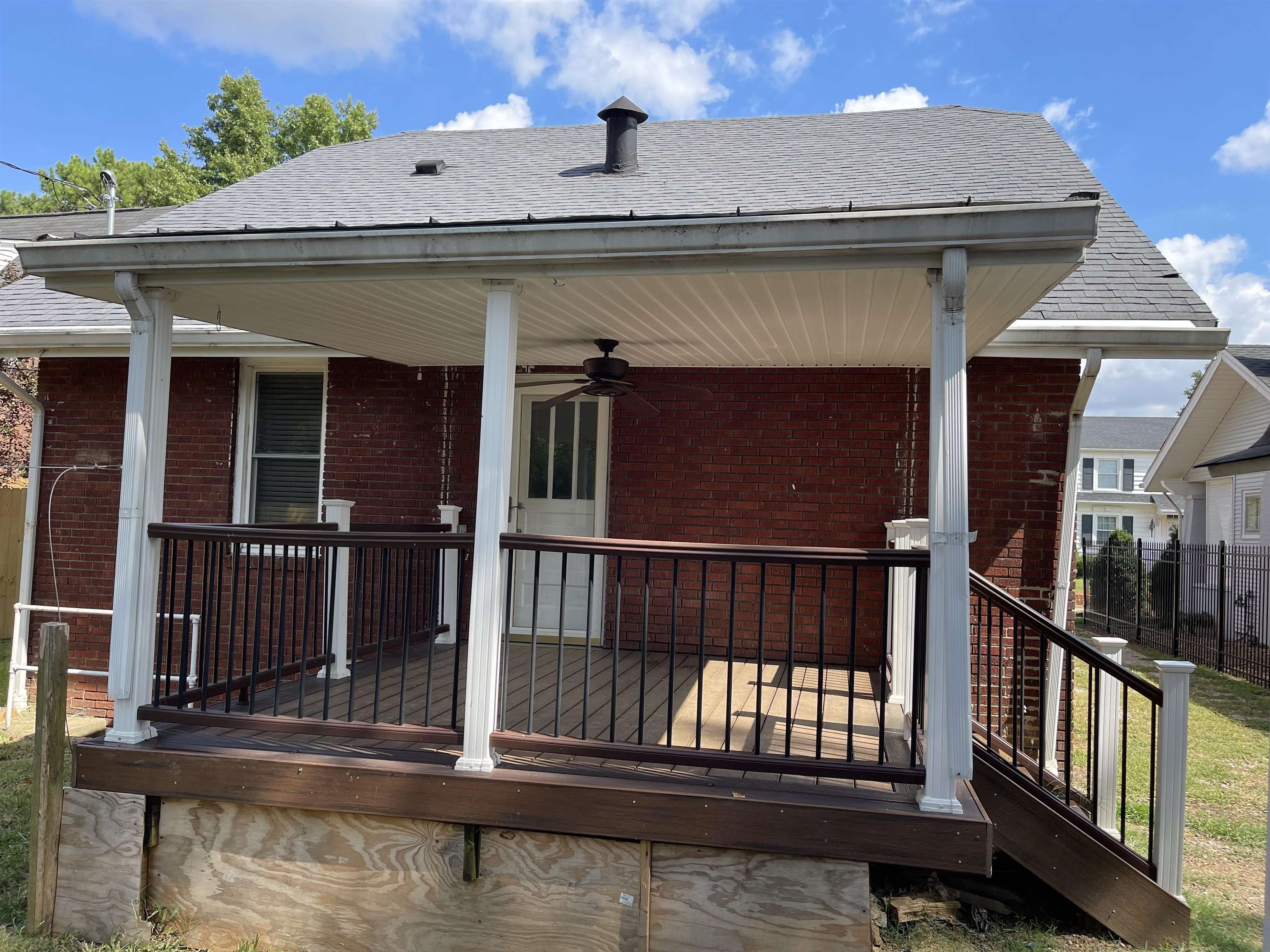 1900 Freeman Ave, Owensboro, Kentucky 42301, 3 Bedrooms Bedrooms, ,1 BathroomBathrooms,Single Family Residence,For Sale,Freeman Ave,88081