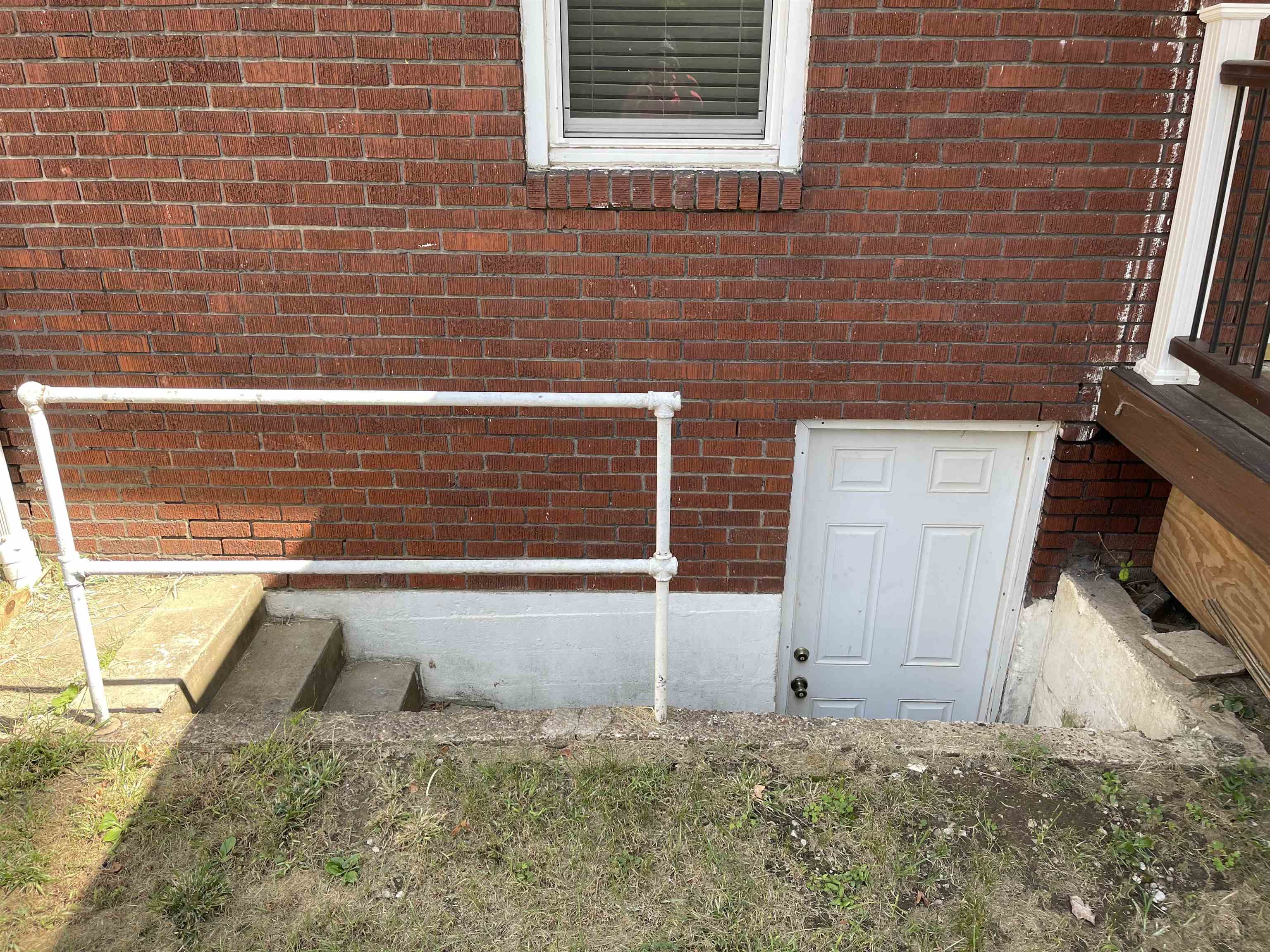 1900 Freeman Ave, Owensboro, Kentucky 42301, 3 Bedrooms Bedrooms, ,1 BathroomBathrooms,Single Family Residence,For Sale,Freeman Ave,88081