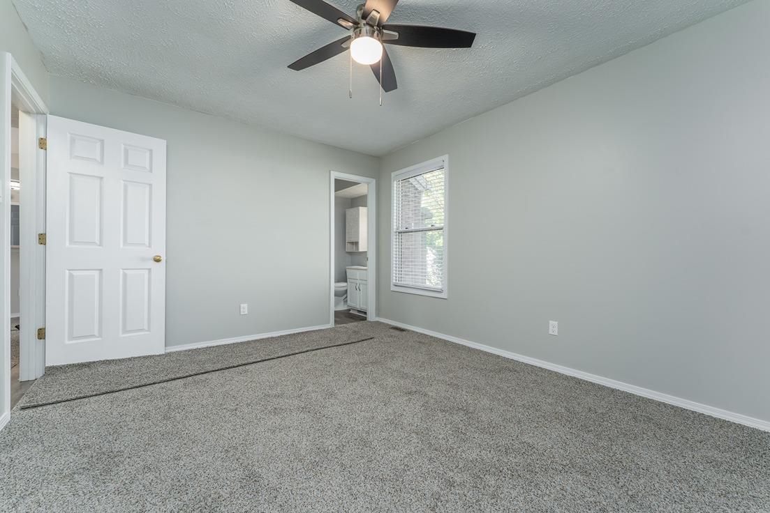 4548 Cove Pt, Owensboro, Kentucky 42301, 3 Bedrooms Bedrooms, ,1 BathroomBathrooms,Single Family Residence,For Sale,Cove Pt,88082