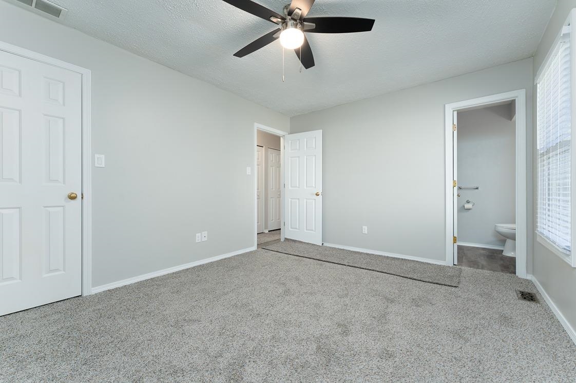 4548 Cove Pt, Owensboro, Kentucky 42301, 3 Bedrooms Bedrooms, ,1 BathroomBathrooms,Single Family Residence,For Sale,Cove Pt,88082