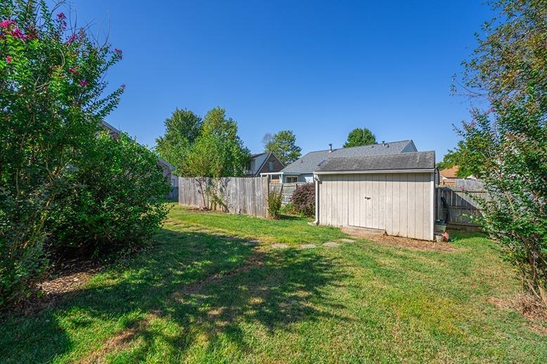 4548 Cove Pt, Owensboro, Kentucky 42301, 3 Bedrooms Bedrooms, ,1 BathroomBathrooms,Single Family Residence,For Sale,Cove Pt,88082