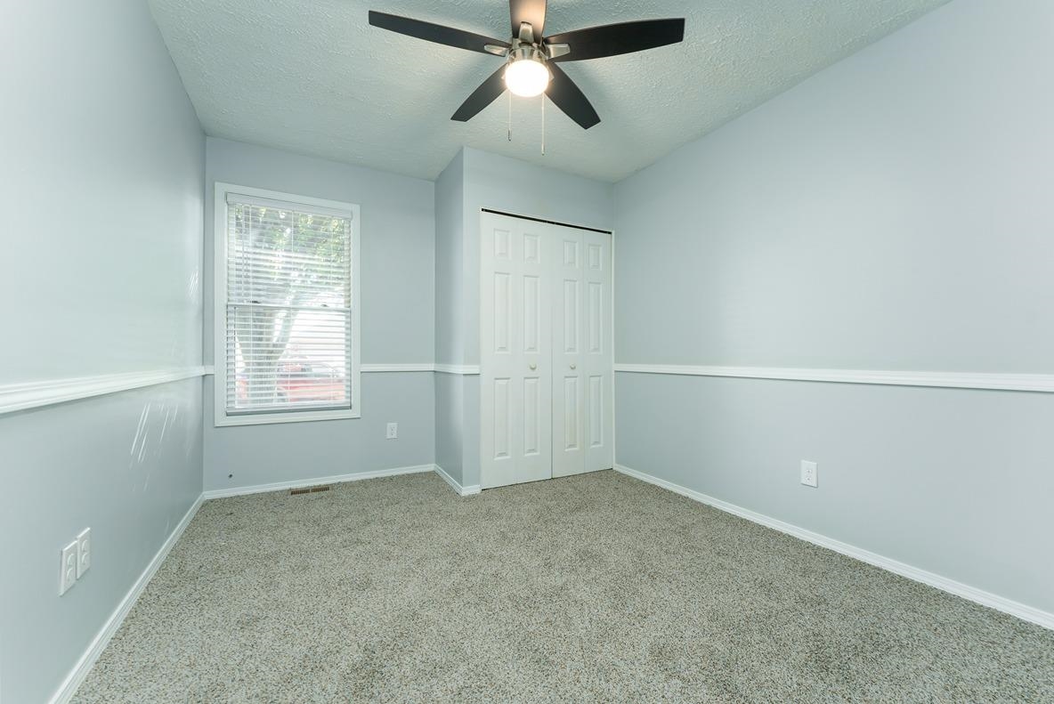 4548 Cove Pt, Owensboro, Kentucky 42301, 3 Bedrooms Bedrooms, ,1 BathroomBathrooms,Single Family Residence,For Sale,Cove Pt,88082