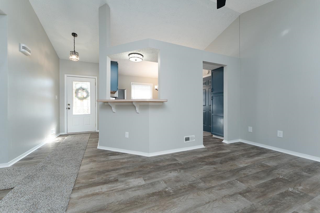 4548 Cove Pt, Owensboro, Kentucky 42301, 3 Bedrooms Bedrooms, ,1 BathroomBathrooms,Single Family Residence,For Sale,Cove Pt,88082