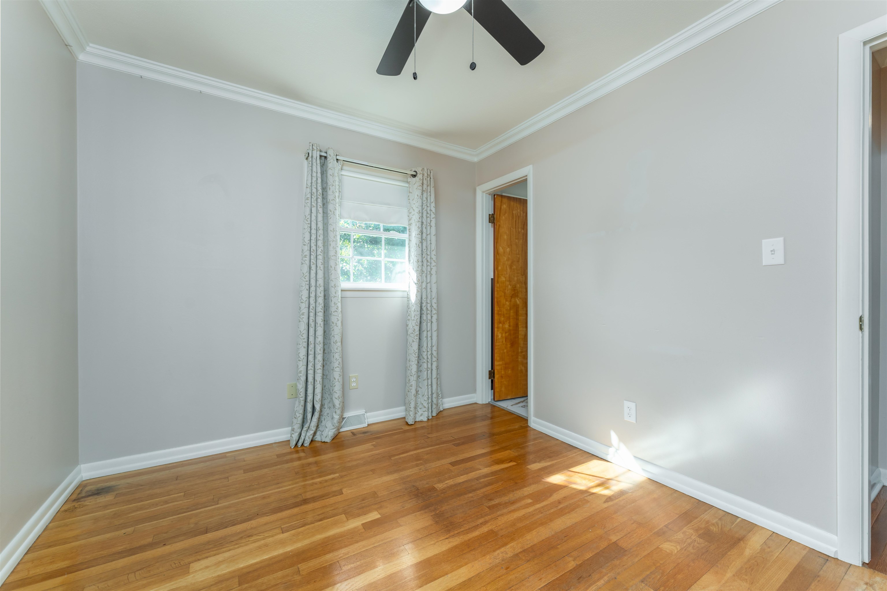 1518 Tamarack, Owensboro, Kentucky 42301, 3 Bedrooms Bedrooms, ,2 BathroomsBathrooms,Single Family Residence,For Sale,Tamarack,88086