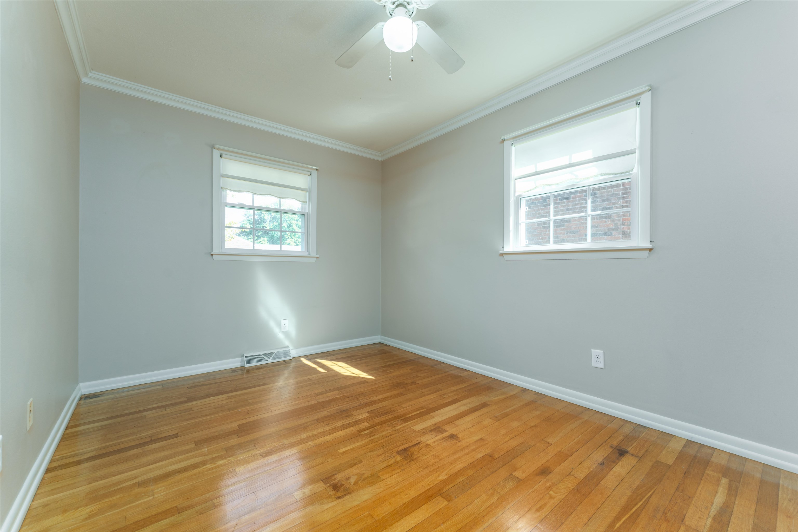 1518 Tamarack, Owensboro, Kentucky 42301, 3 Bedrooms Bedrooms, ,2 BathroomsBathrooms,Single Family Residence,For Sale,Tamarack,88086
