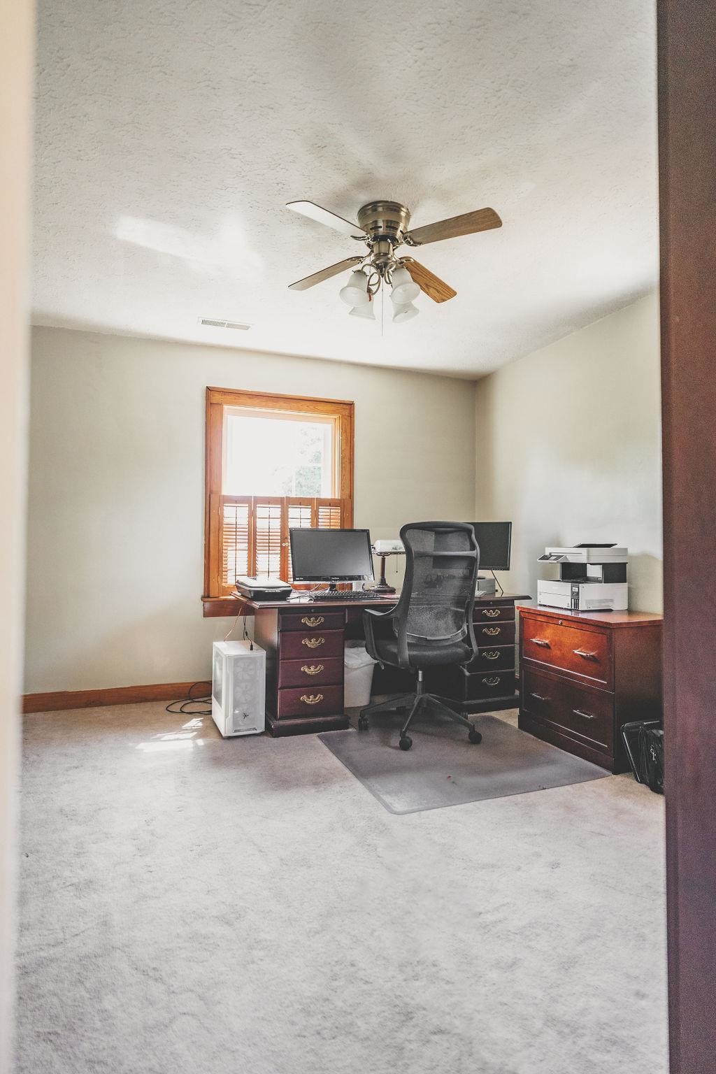 1430 Robin Road, Owensboro, Kentucky 42301, 4 Bedrooms Bedrooms, ,2 BathroomsBathrooms,Single Family Residence,For Sale,Robin Road,88088