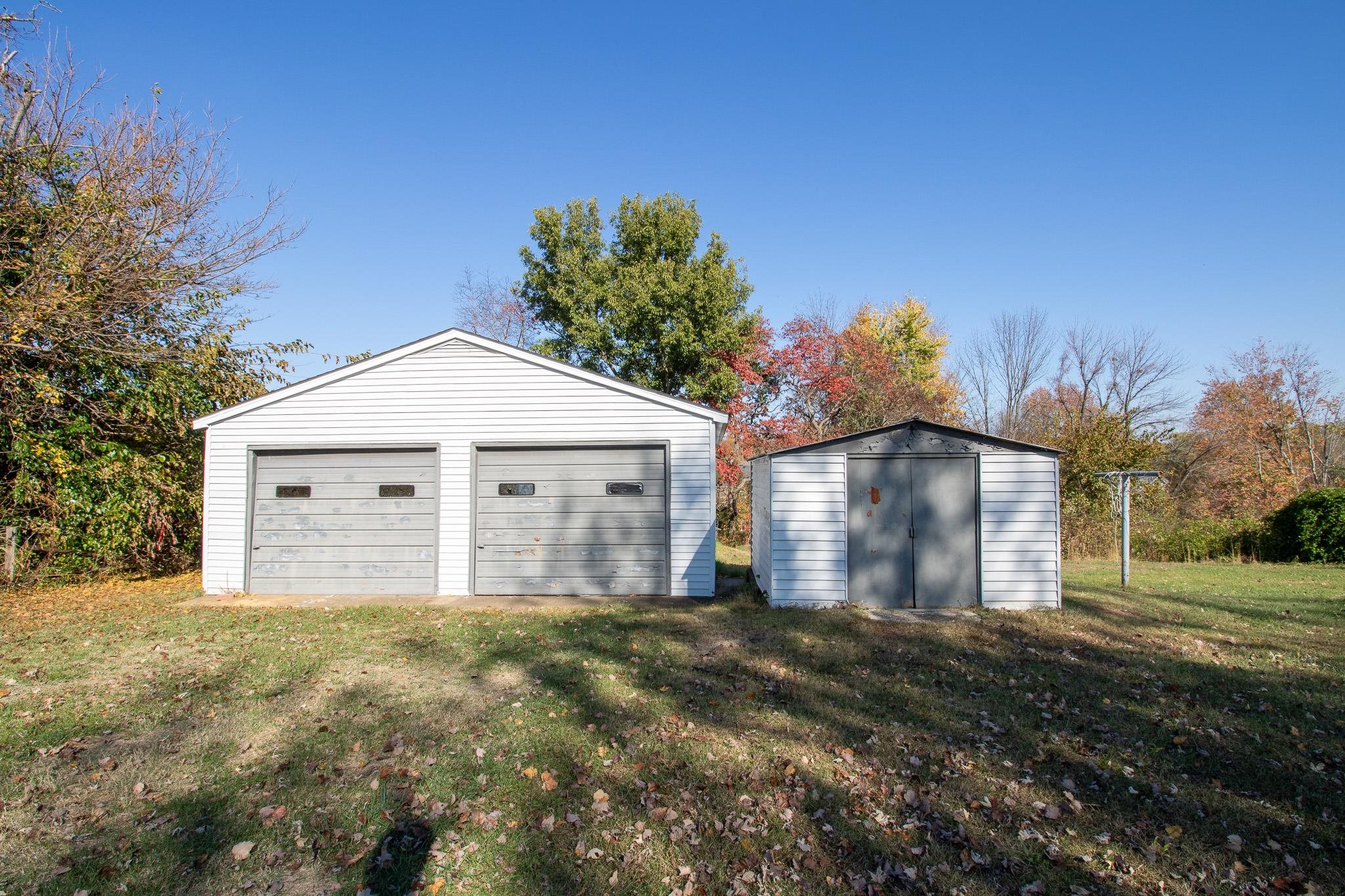 5055 Old Hartford Road, Owensboro, Kentucky 42303, 2 Bedrooms Bedrooms, ,1 BathroomBathrooms,Single Family Residence,For Sale,Old Hartford Road,88090