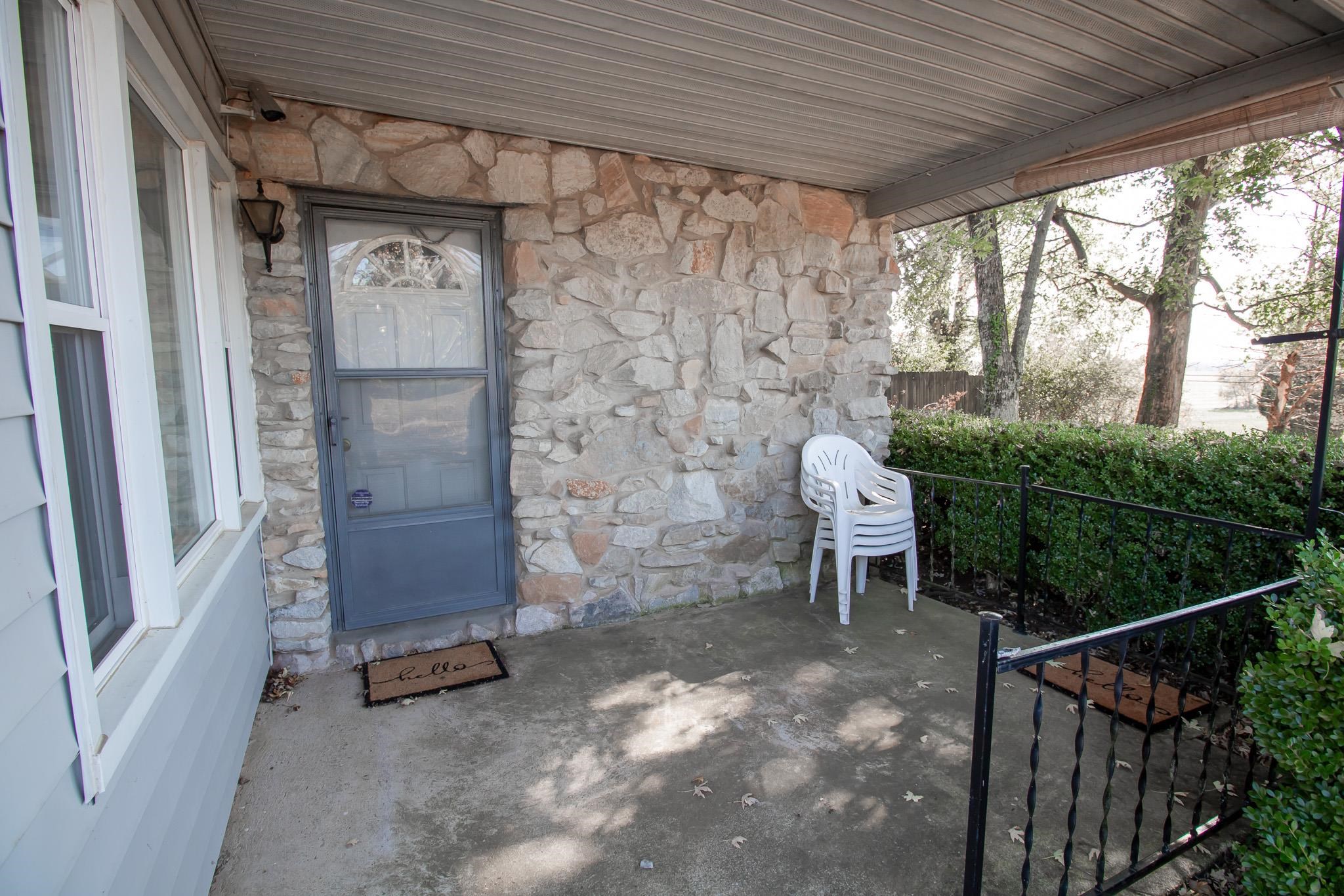 5055 Old Hartford Road, Owensboro, Kentucky 42303, 2 Bedrooms Bedrooms, ,1 BathroomBathrooms,Single Family Residence,For Sale,Old Hartford Road,88090