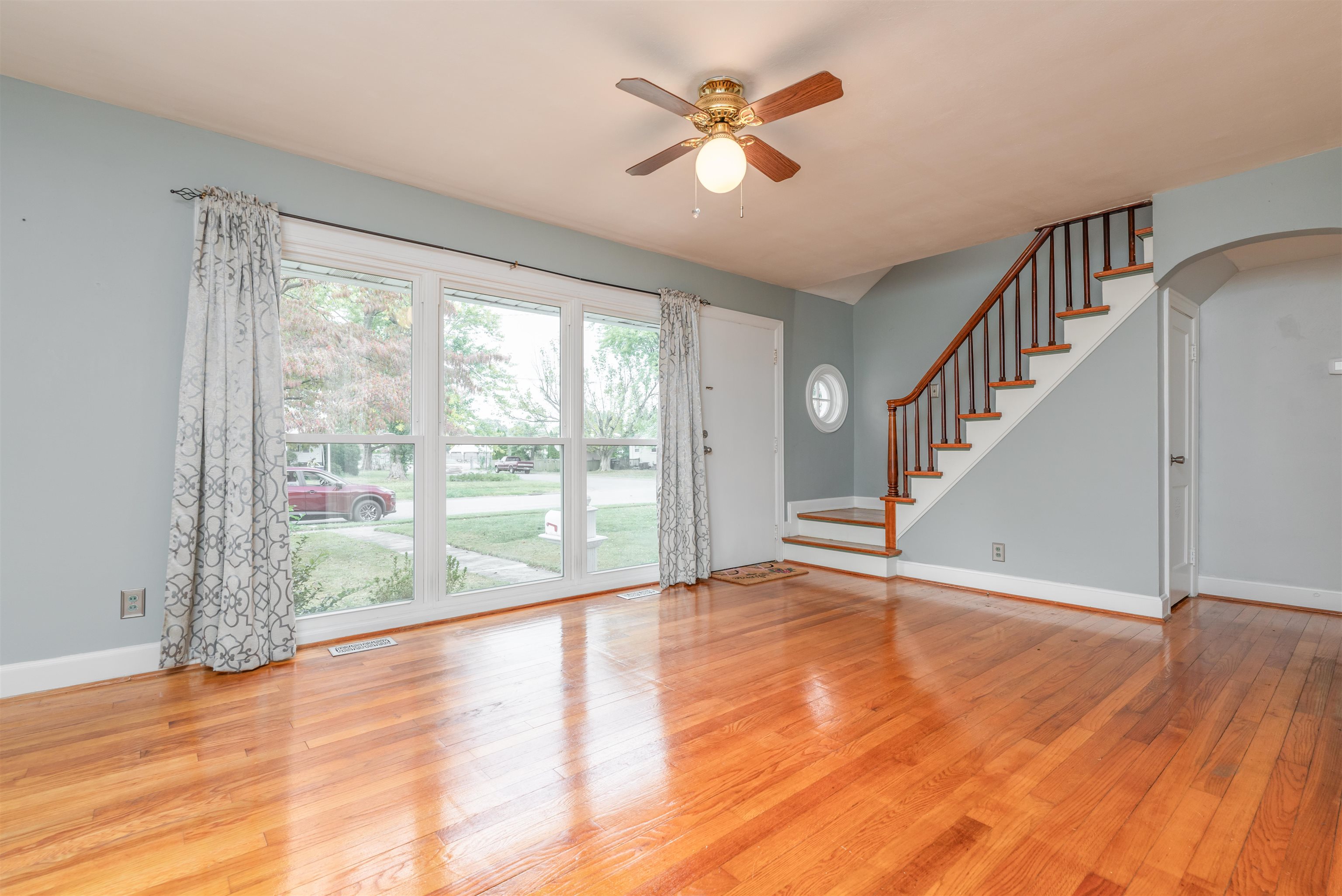 2000 Sunset Drive, Owensboro, Kentucky 42301, 3 Bedrooms Bedrooms, ,1 BathroomBathrooms,Single Family Residence,For Sale,Sunset Drive,88095