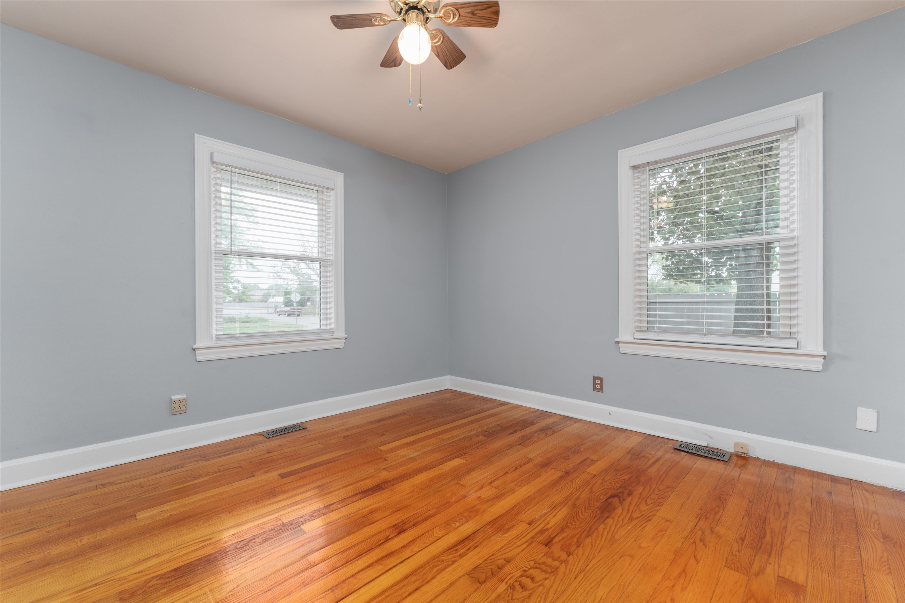 2000 Sunset Drive, Owensboro, Kentucky 42301, 3 Bedrooms Bedrooms, ,1 BathroomBathrooms,Single Family Residence,For Sale,Sunset Drive,88095