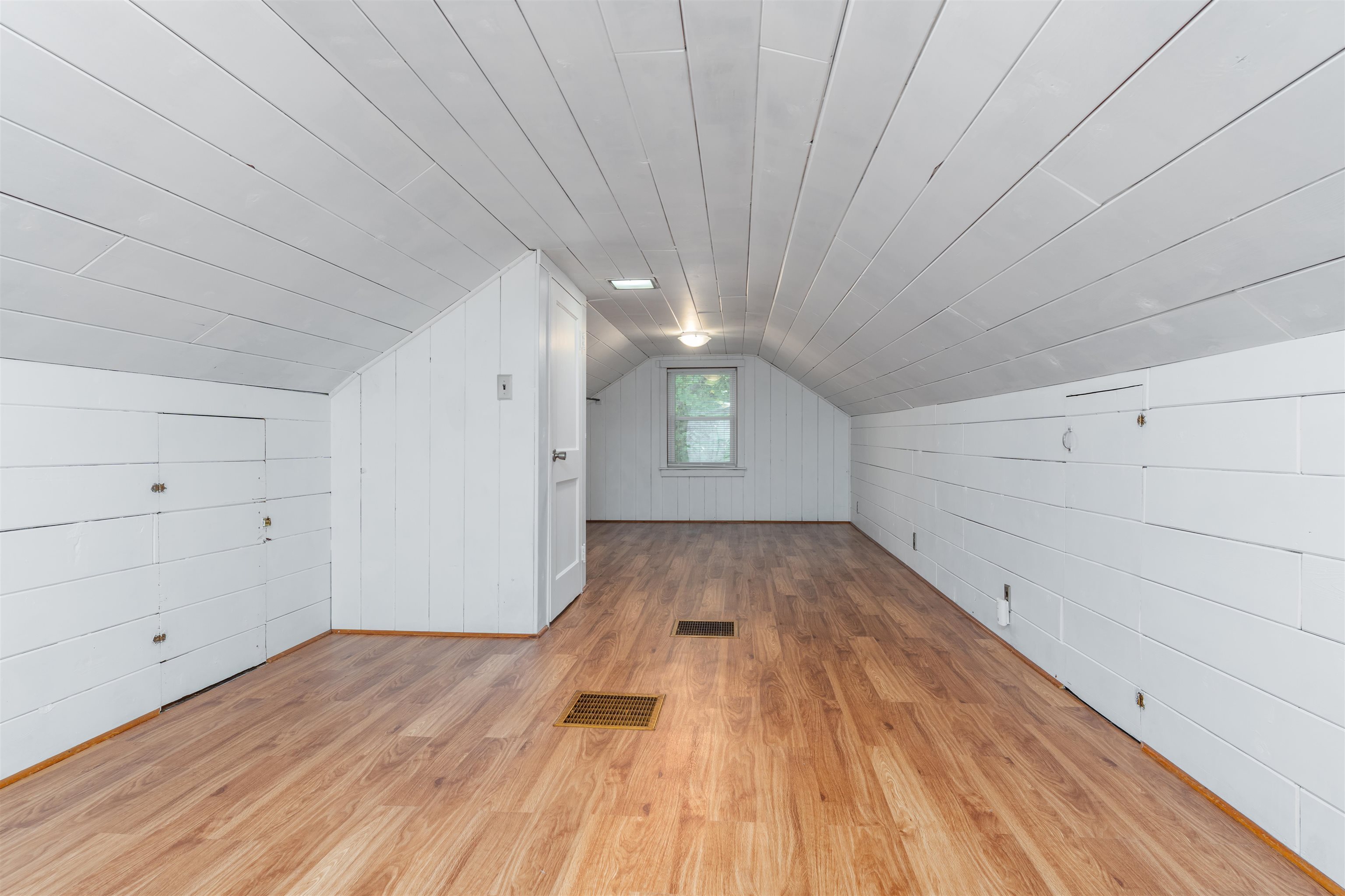 2000 Sunset Drive, Owensboro, Kentucky 42301, 3 Bedrooms Bedrooms, ,1 BathroomBathrooms,Single Family Residence,For Sale,Sunset Drive,88095
