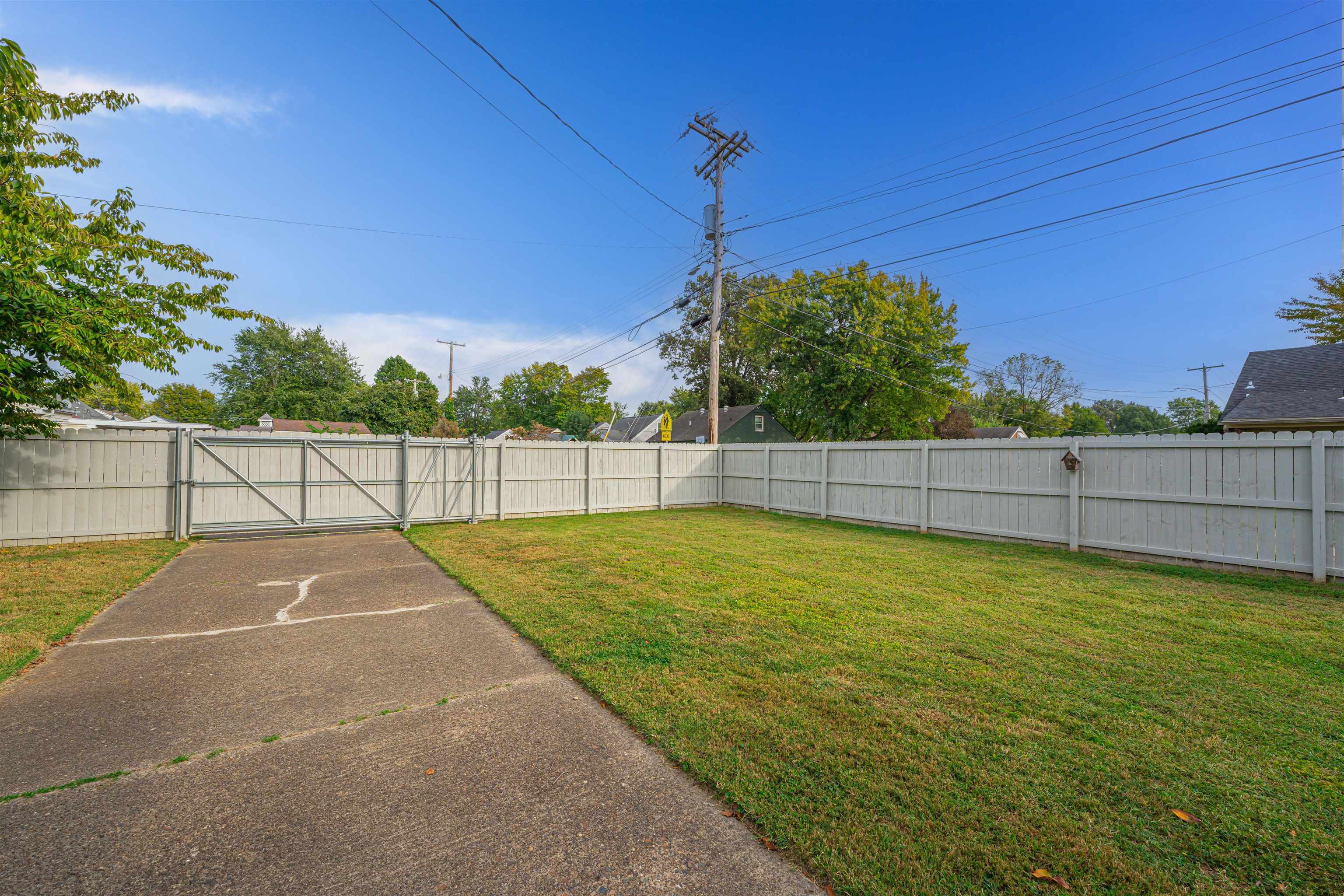 2000 Sunset Drive, Owensboro, Kentucky 42301, 3 Bedrooms Bedrooms, ,1 BathroomBathrooms,Single Family Residence,For Sale,Sunset Drive,88095