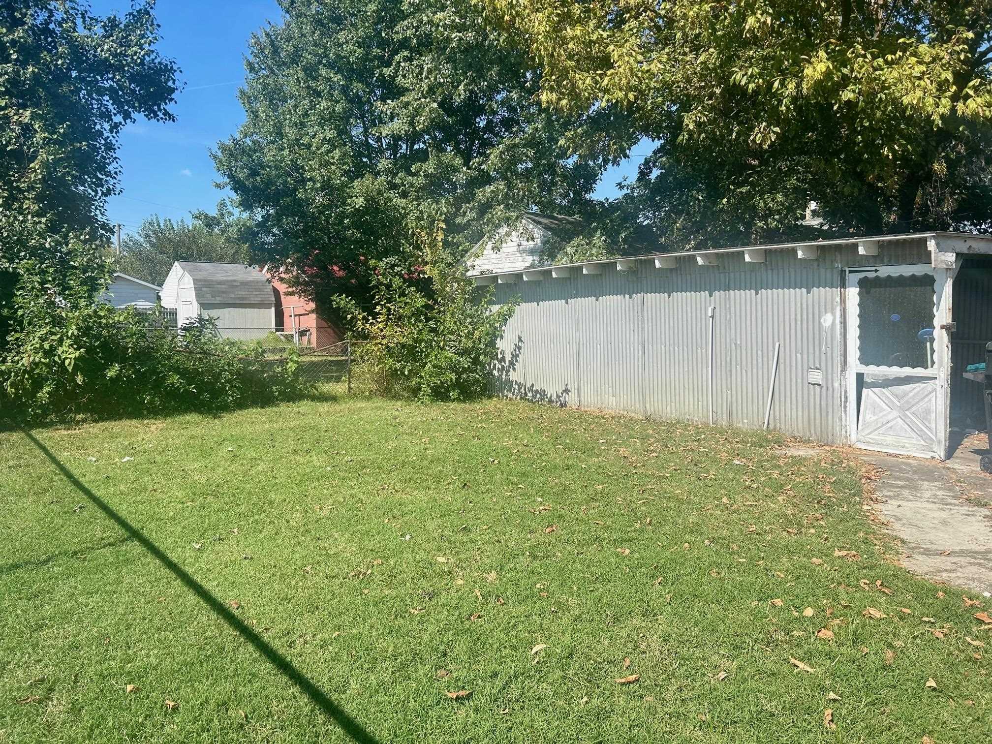 2116 Hathaway St, Owensboro, Kentucky 42303, 2 Bedrooms Bedrooms, ,1 BathroomBathrooms,Single Family Residence,For Sale,Hathaway St,88105