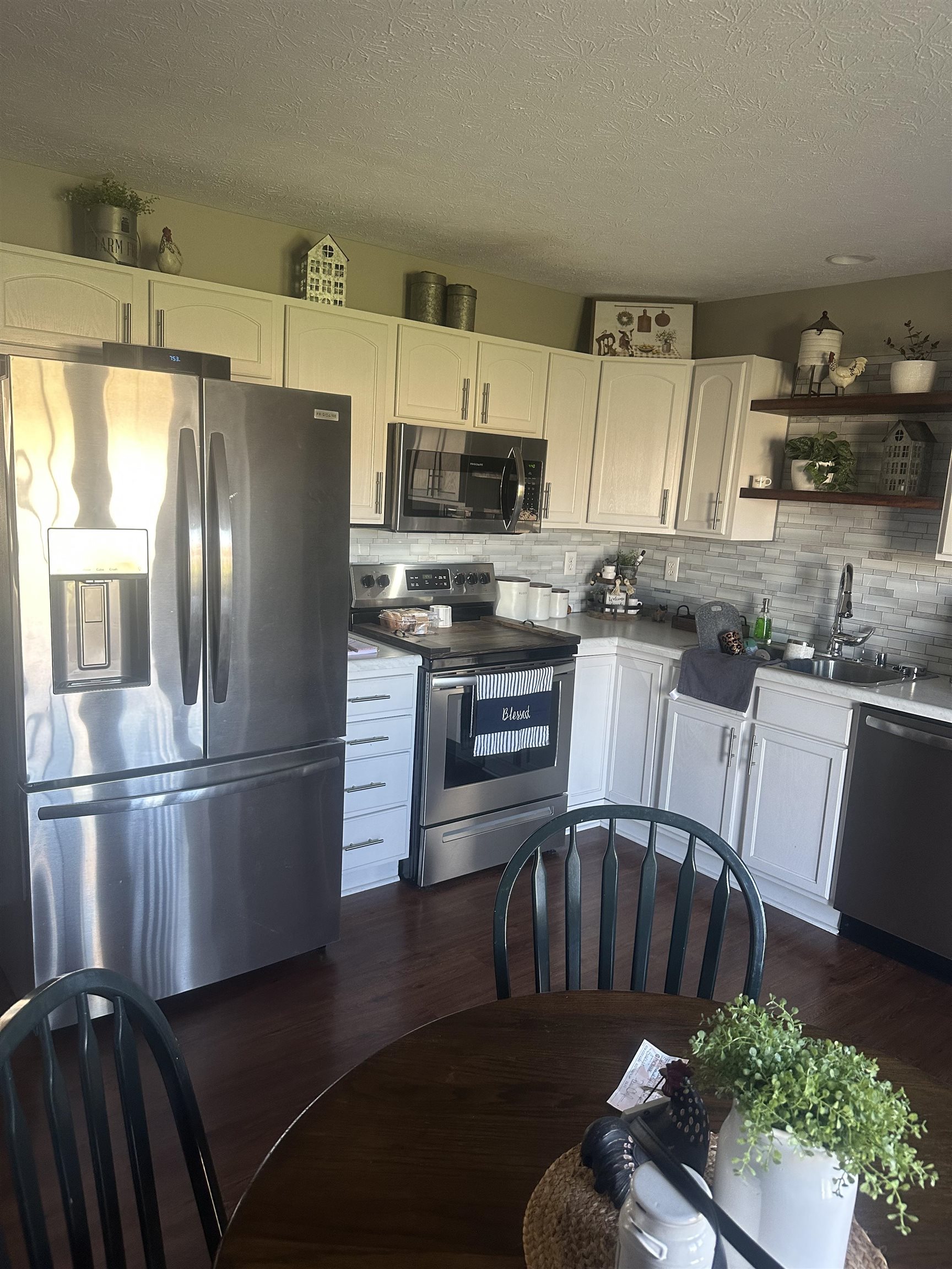 645 Bomar st, Hardinsburg, Kentucky 40143, 3 Bedrooms Bedrooms, ,2 BathroomsBathrooms,Single Family Residence,For Sale,Bomar st,88107