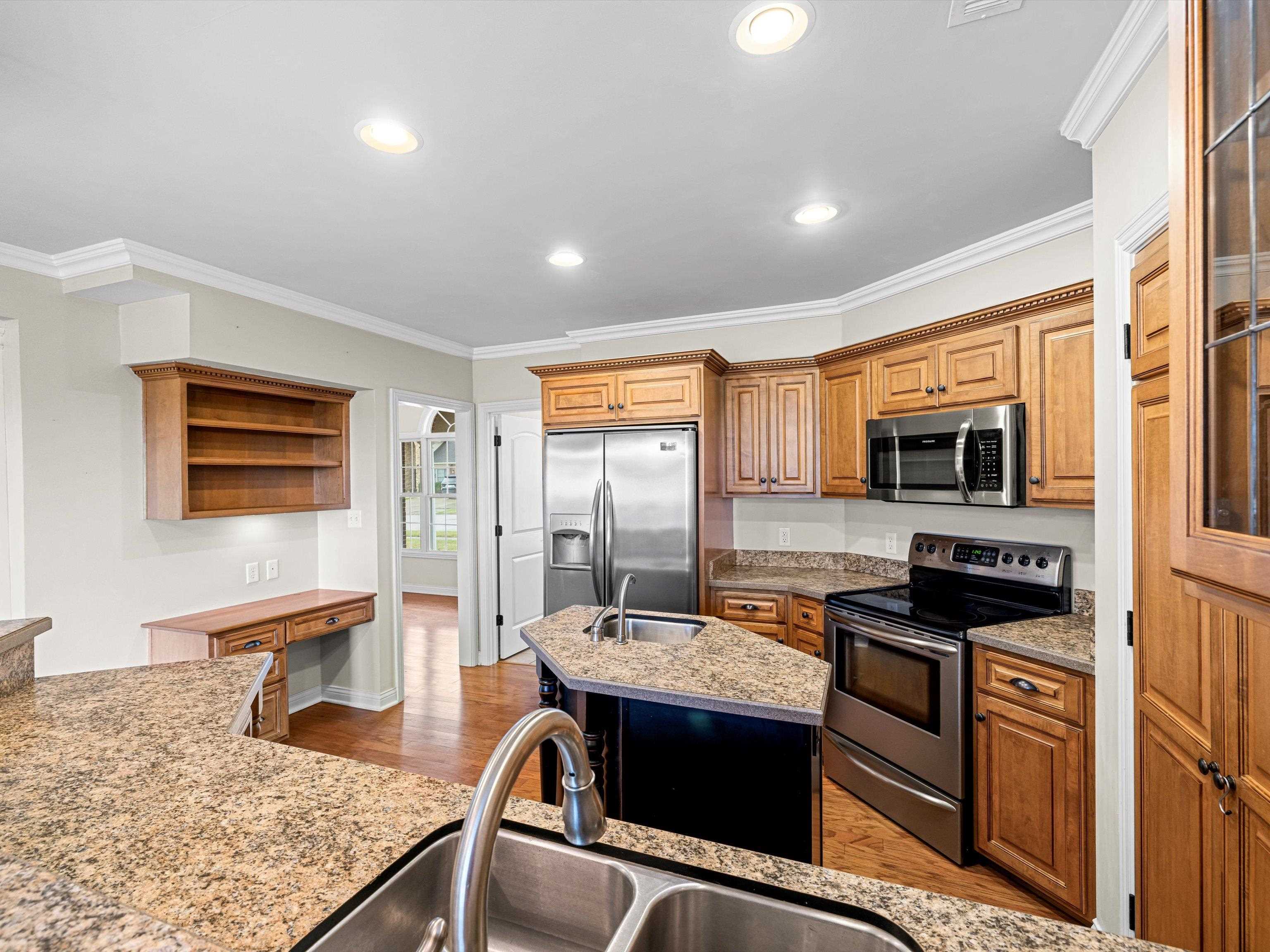 4408 Harbor Hills Trace, Owensboro, Kentucky 42301, 3 Bedrooms Bedrooms, ,2 BathroomsBathrooms,Single Family Residence,For Sale,Harbor Hills Trace,88108