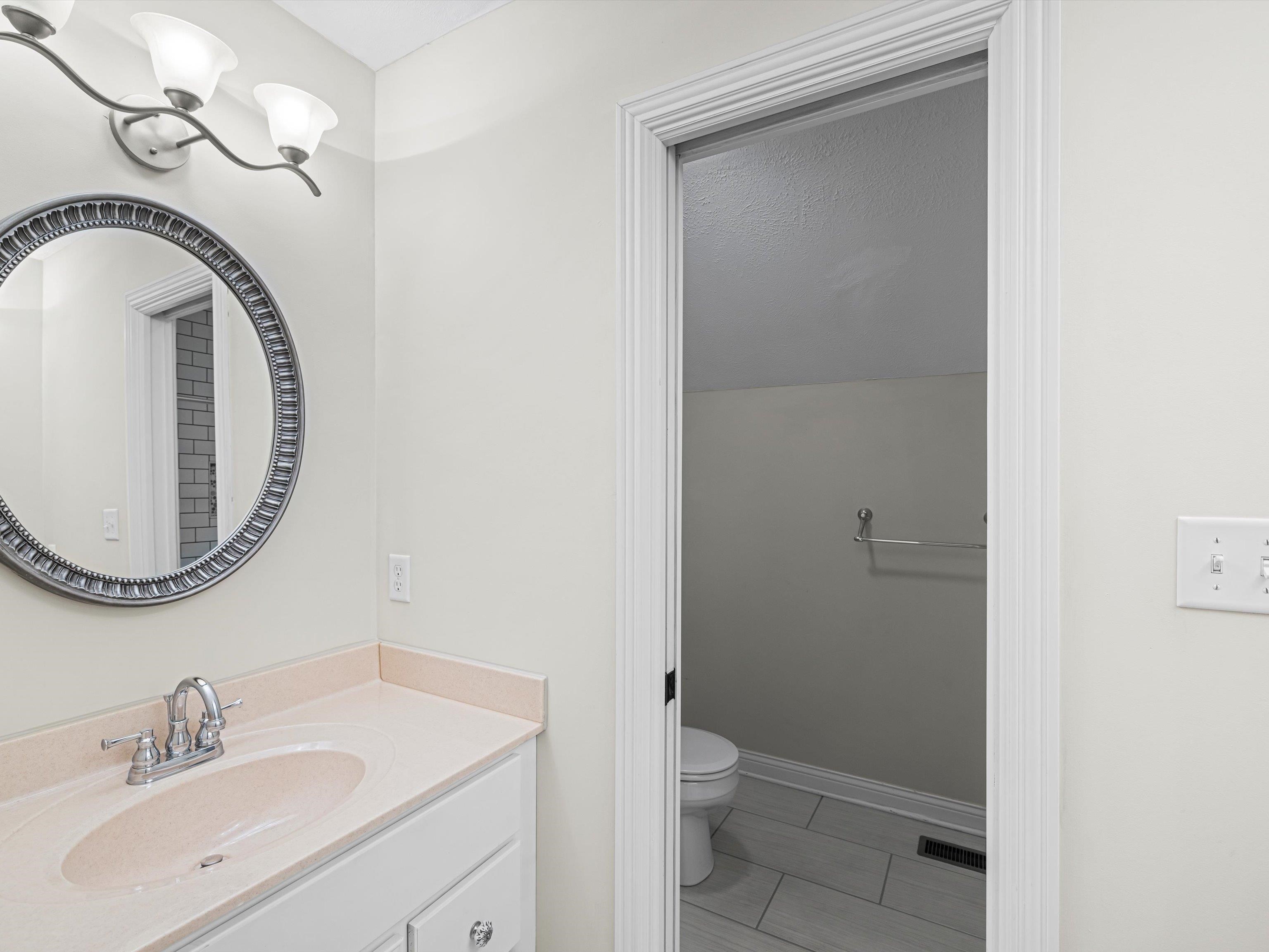 4408 Harbor Hills Trace, Owensboro, Kentucky 42301, 3 Bedrooms Bedrooms, ,2 BathroomsBathrooms,Single Family Residence,For Sale,Harbor Hills Trace,88108