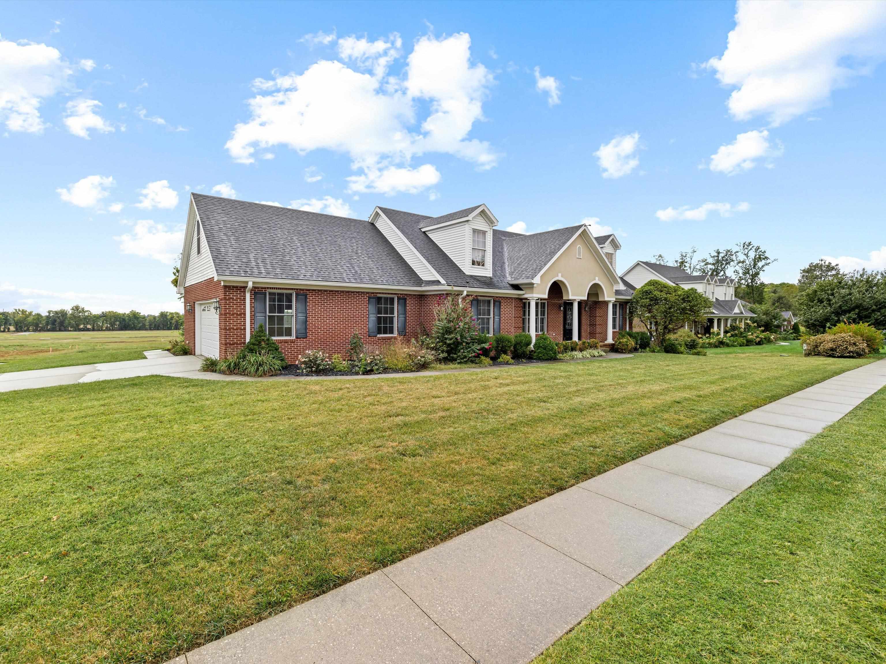 4408 Harbor Hills Trace, Owensboro, Kentucky 42301, 3 Bedrooms Bedrooms, ,2 BathroomsBathrooms,Single Family Residence,For Sale,Harbor Hills Trace,88108