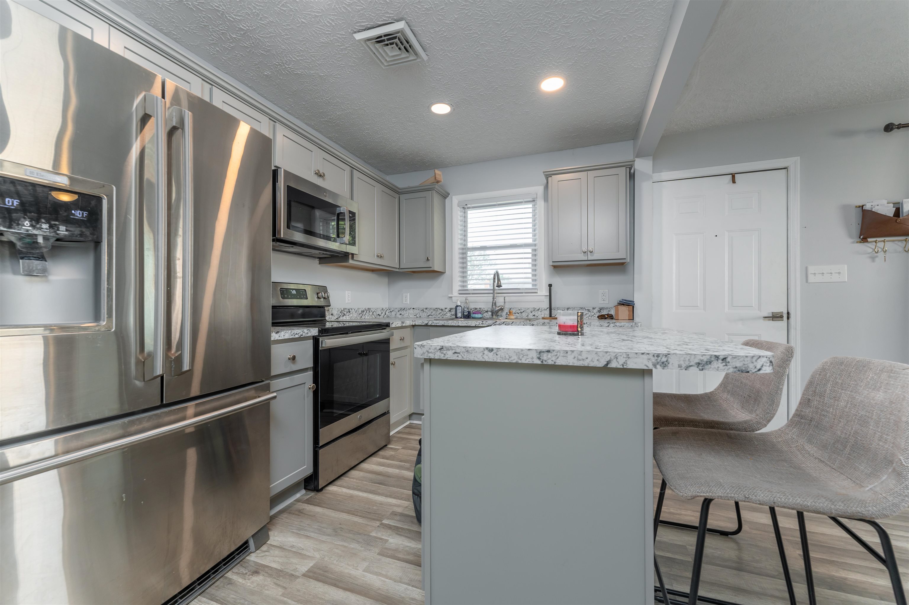 420 Catalina Dr, Owensboro, Kentucky 42303, 3 Bedrooms Bedrooms, ,1 BathroomBathrooms,Single Family Residence,For Sale,Catalina Dr,88119