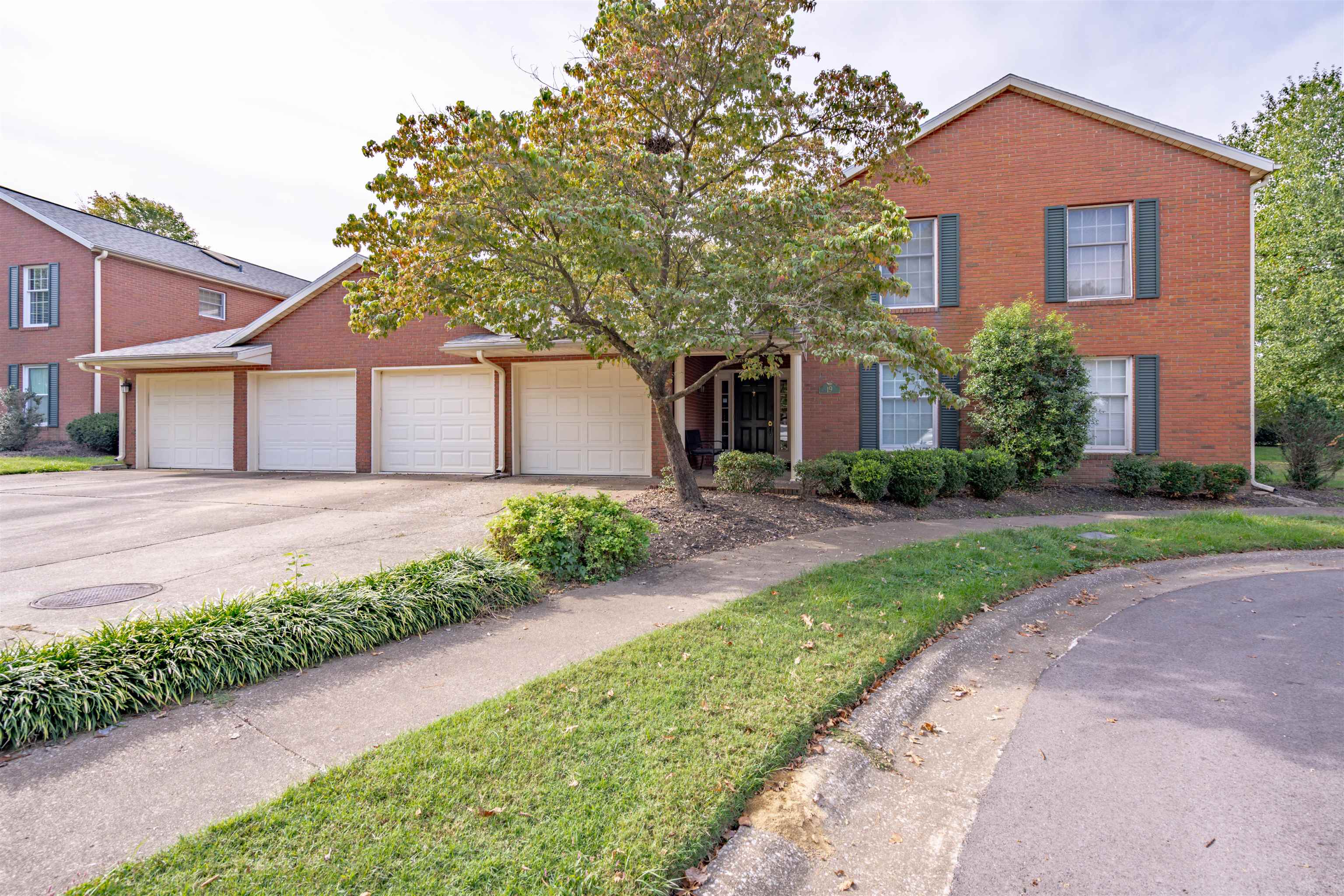 19A QUAIL RIDGE CT, Owensboro, Kentucky 42303, 2 Bedrooms Bedrooms, ,2 BathroomsBathrooms,Condominium,For Sale,QUAIL RIDGE CT,88120