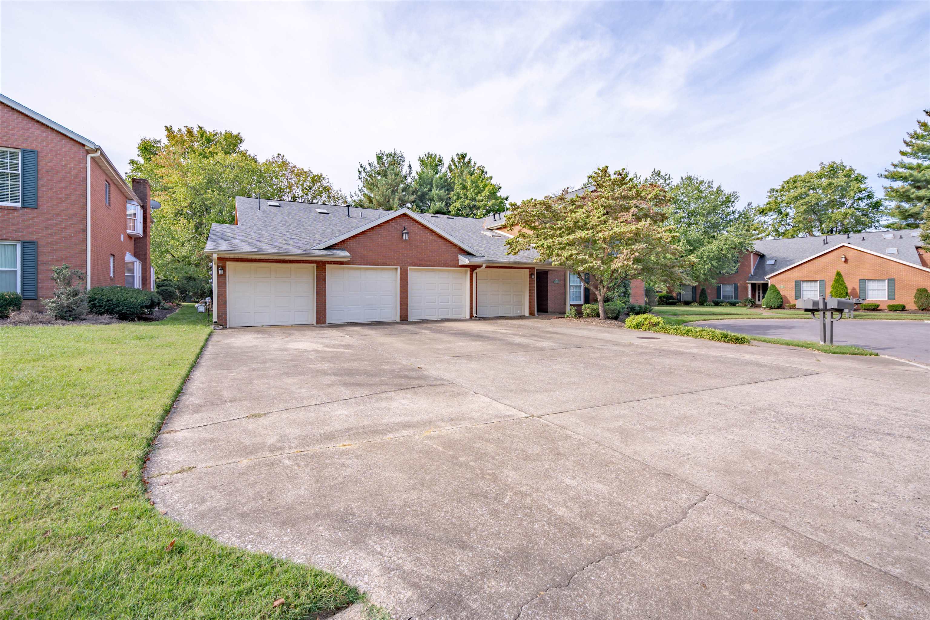 19A QUAIL RIDGE CT, Owensboro, Kentucky 42303, 2 Bedrooms Bedrooms, ,2 BathroomsBathrooms,Condominium,For Sale,QUAIL RIDGE CT,88120