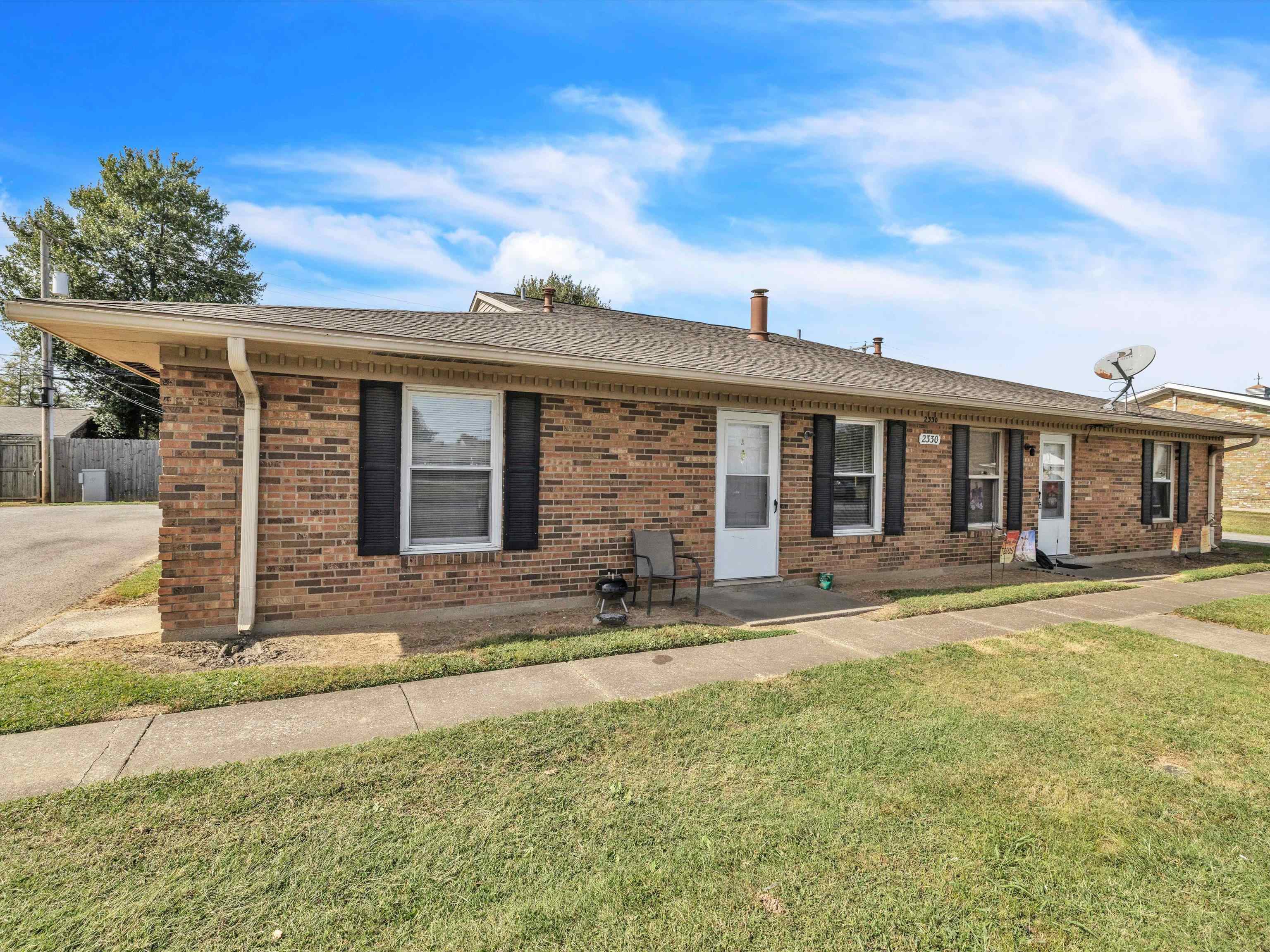 2330 Carter Road, Owensboro, Kentucky 42301, 2 Bedrooms Bedrooms, ,1 BathroomBathrooms,Quadruplex,For Sale,Carter Road,88126