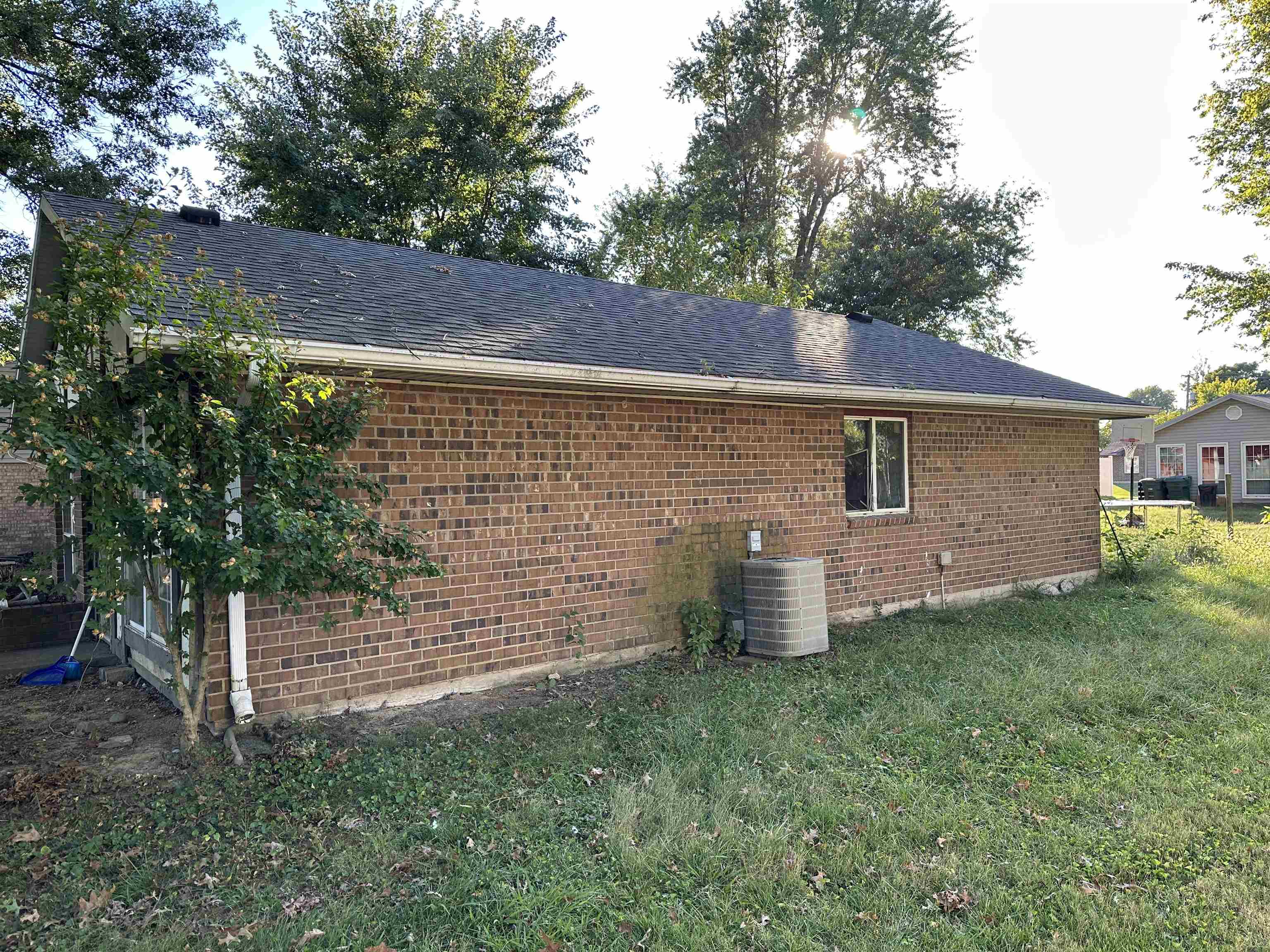 4128 Hoover Court, Owensboro, Kentucky 42301, 3 Bedrooms Bedrooms, ,1 BathroomBathrooms,Single Family Residence,For Sale,Hoover Court,88128