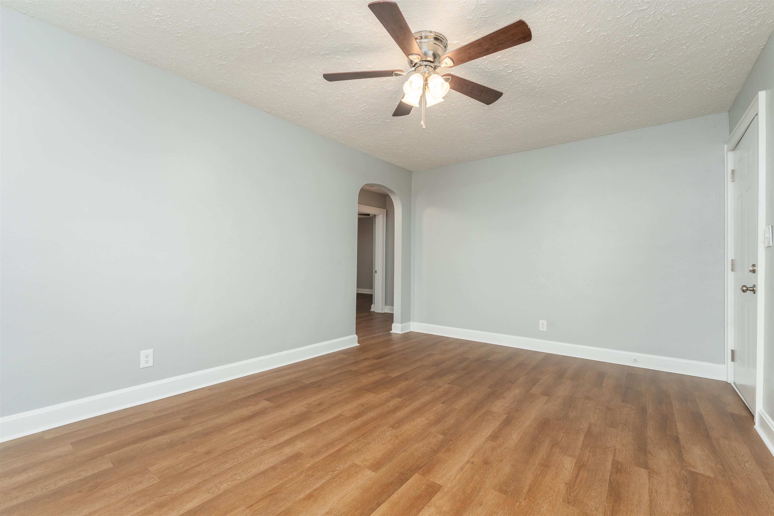 219 Castlen Street, Owensboro, Kentucky 42301, 2 Bedrooms Bedrooms, ,1 BathroomBathrooms,Single Family Residence,For Sale,Castlen Street,88130