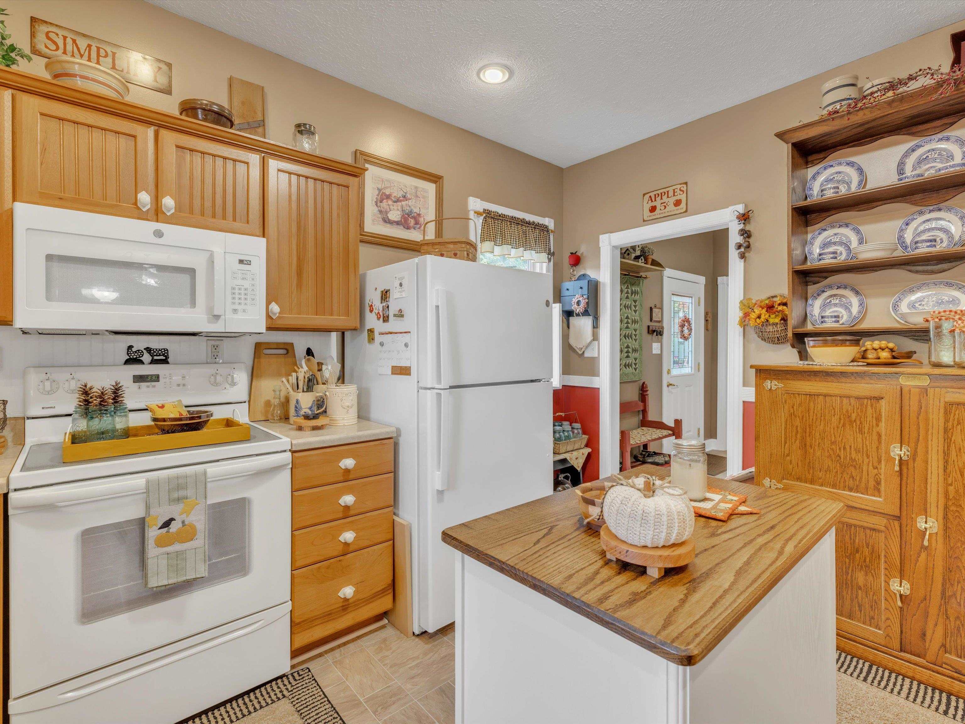 9675 Hwy 144, Philpot, Kentucky 42366, 3 Bedrooms Bedrooms, ,2 BathroomsBathrooms,Single Family Residence,For Sale,Hwy 144,88134