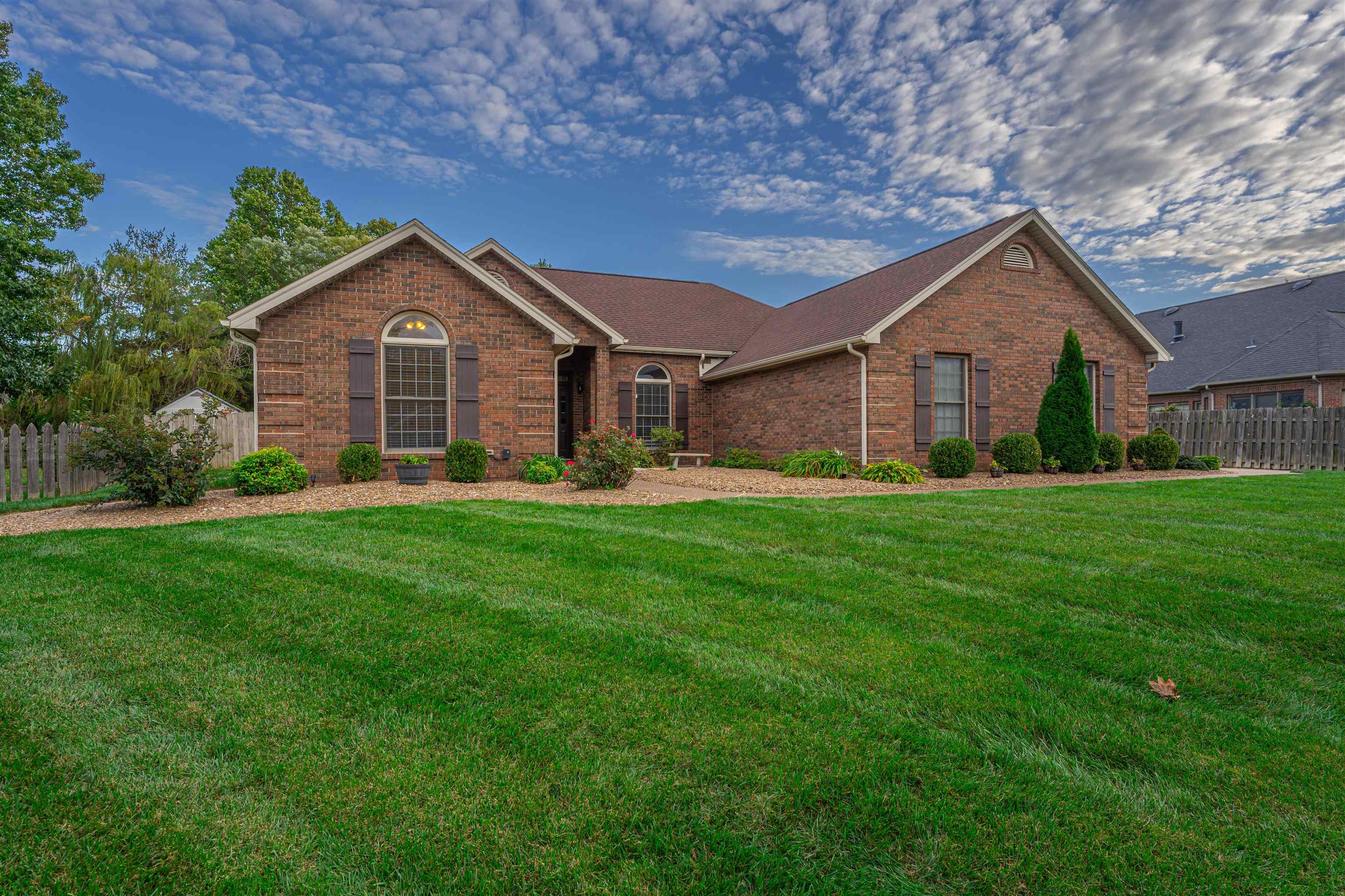4111 Saddlebrooke Trail, Owensboro, Kentucky 42303, 3 Bedrooms Bedrooms, ,2 BathroomsBathrooms,Single Family Residence,For Sale,Saddlebrooke Trail,88142
