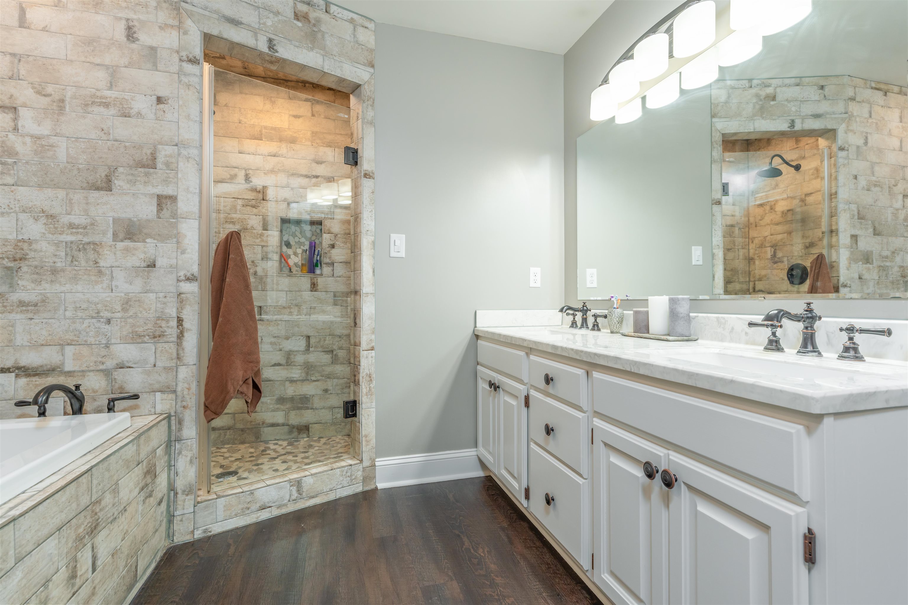 4111 Saddlebrooke Trail, Owensboro, Kentucky 42303, 3 Bedrooms Bedrooms, ,2 BathroomsBathrooms,Single Family Residence,For Sale,Saddlebrooke Trail,88142