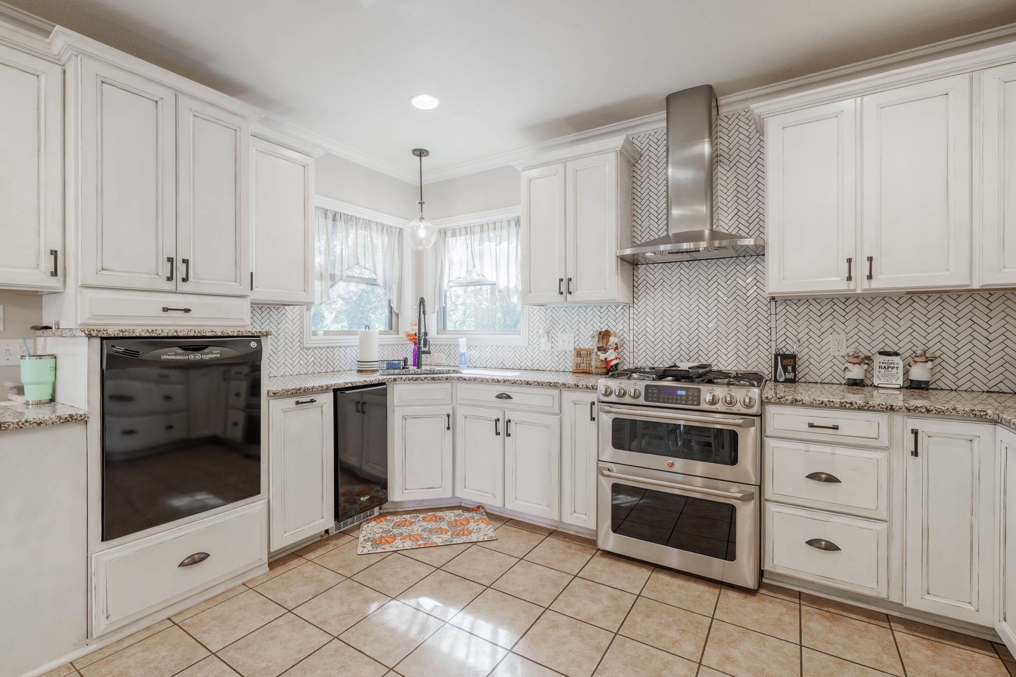3359 Shadewood Terrace, Owensboro, Kentucky 42303, 3 Bedrooms Bedrooms, ,3 BathroomsBathrooms,Single Family Residence,For Sale,Shadewood Terrace,88143