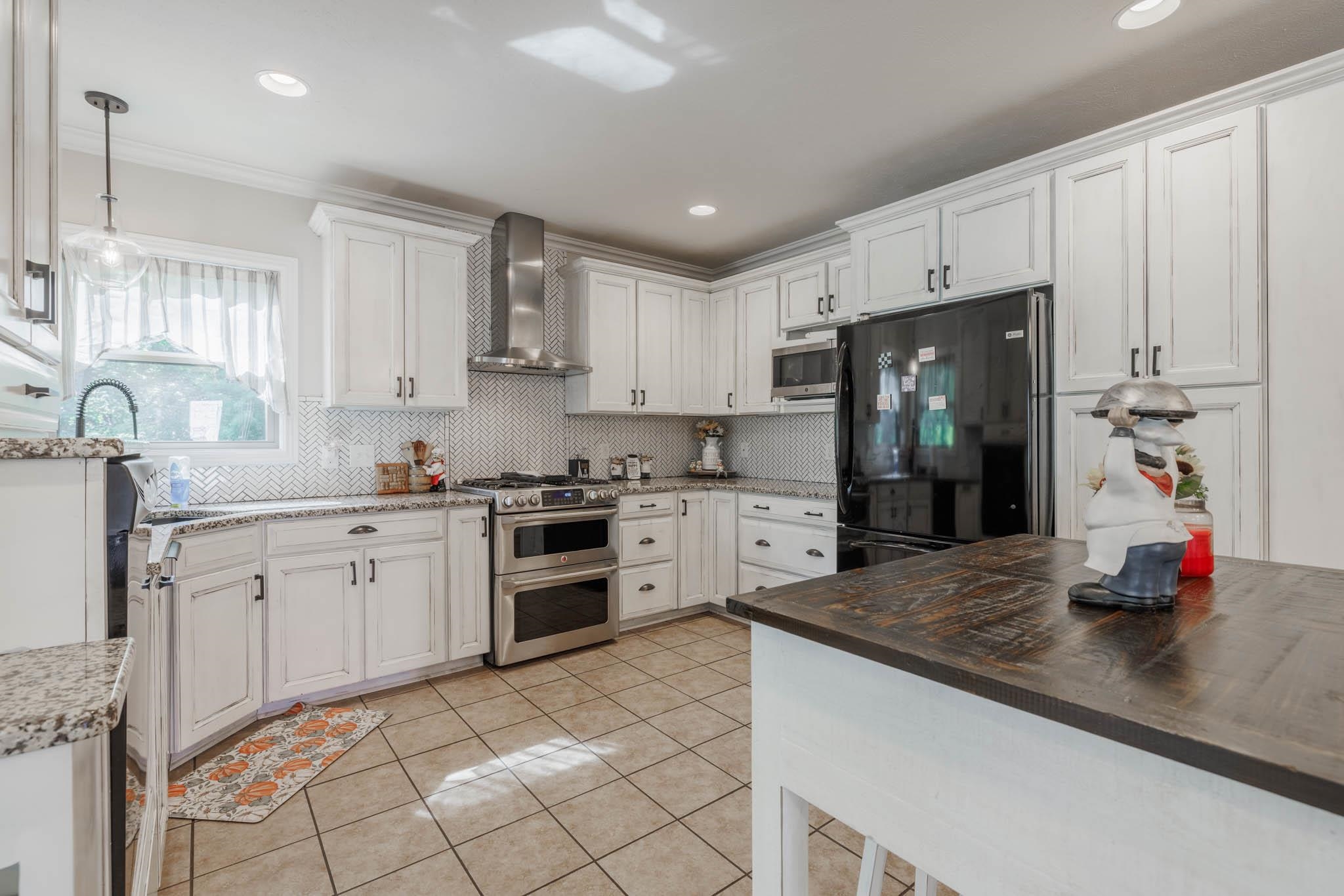 3359 Shadewood Terrace, Owensboro, Kentucky 42303, 3 Bedrooms Bedrooms, ,3 BathroomsBathrooms,Single Family Residence,For Sale,Shadewood Terrace,88143