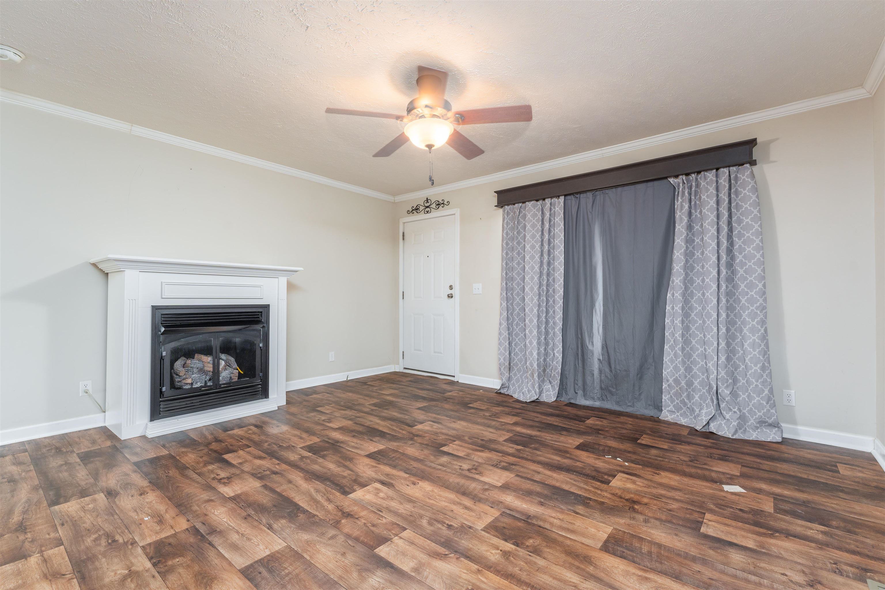 1046 School Rd, Sacramento, Kentucky 42372, 3 Bedrooms Bedrooms, ,2 BathroomsBathrooms,Single Family Residence,For Sale,School Rd,88148