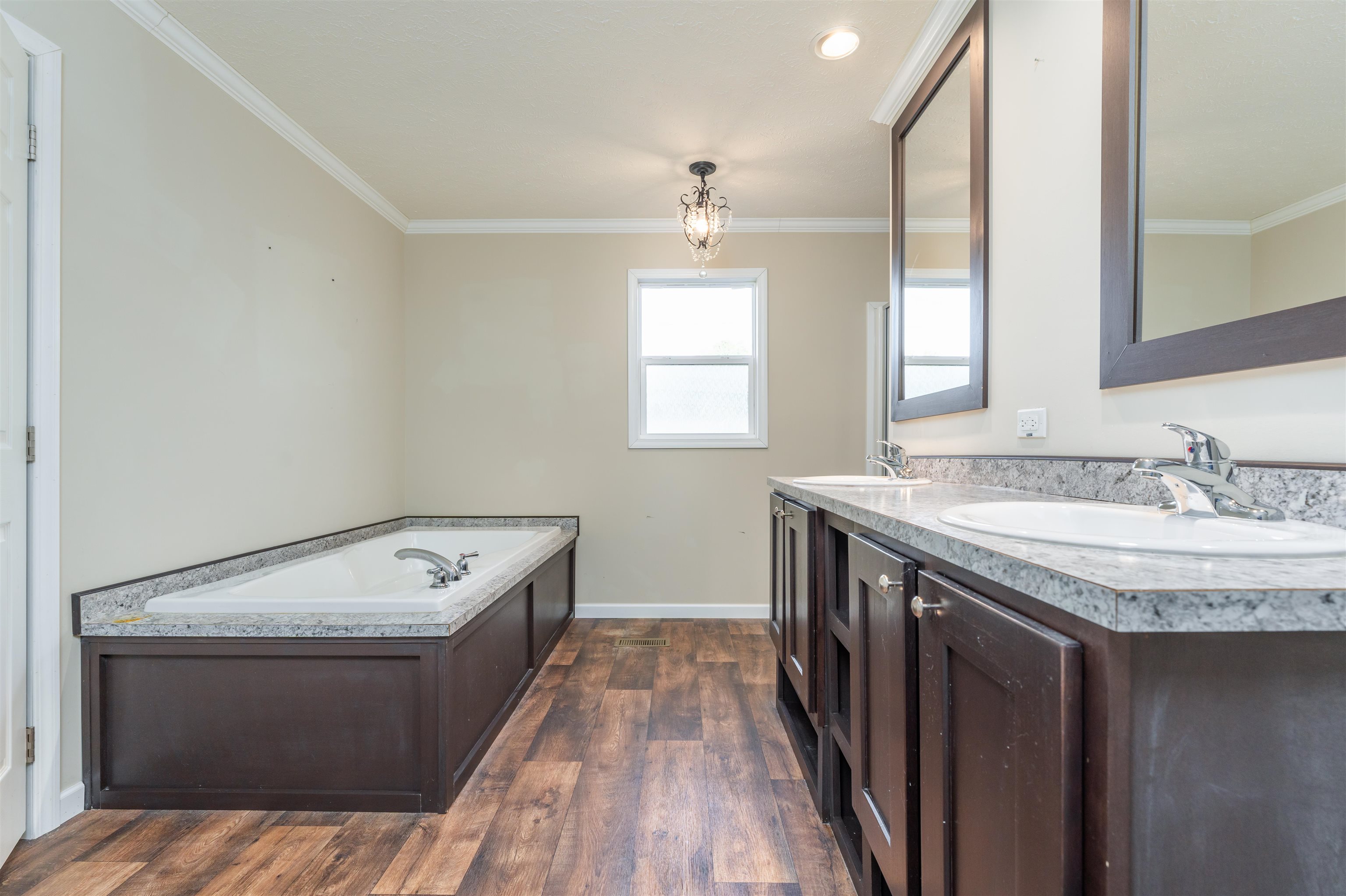 1046 School Rd, Sacramento, Kentucky 42372, 3 Bedrooms Bedrooms, ,2 BathroomsBathrooms,Single Family Residence,For Sale,School Rd,88148