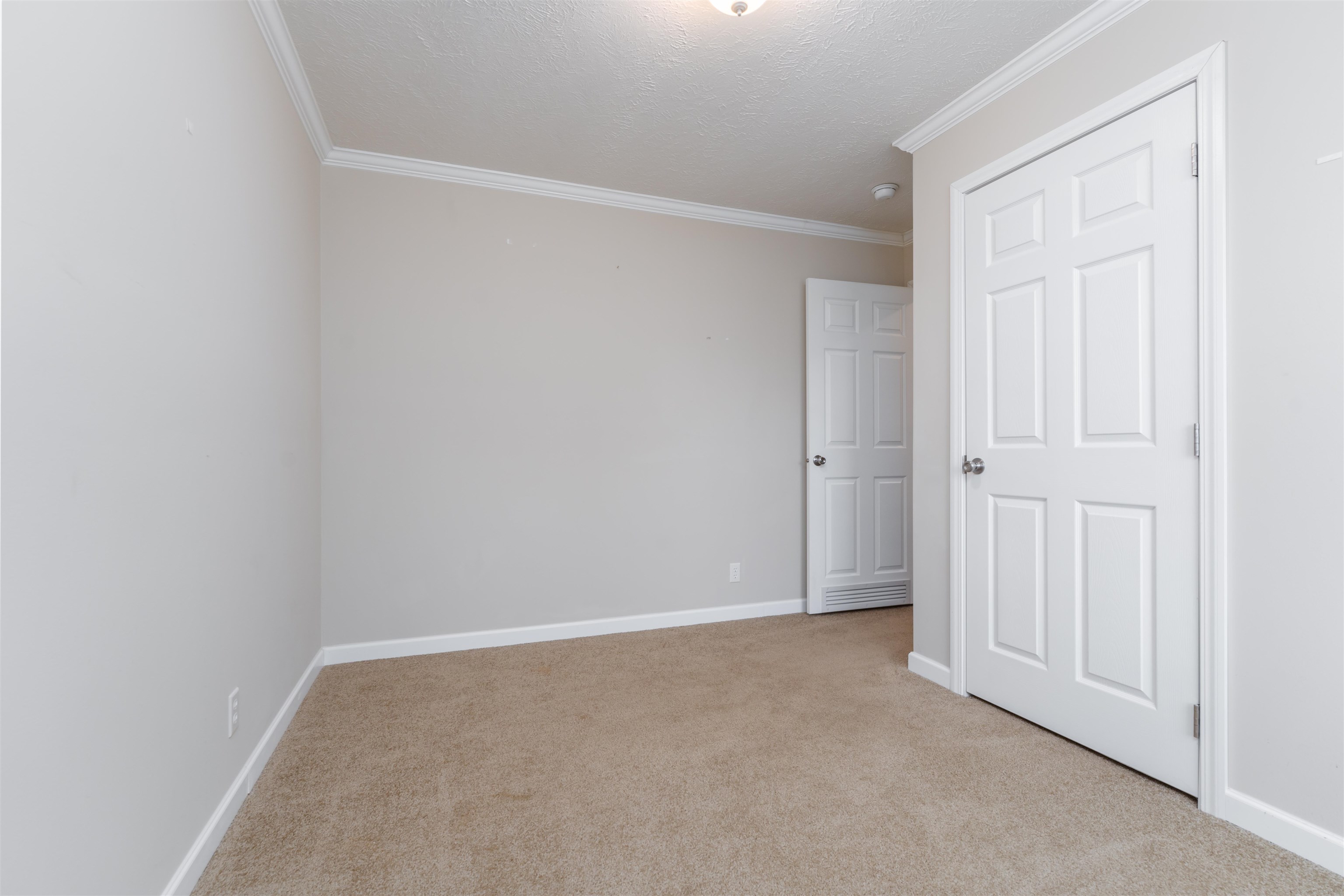 1046 School Rd, Sacramento, Kentucky 42372, 3 Bedrooms Bedrooms, ,2 BathroomsBathrooms,Single Family Residence,For Sale,School Rd,88148
