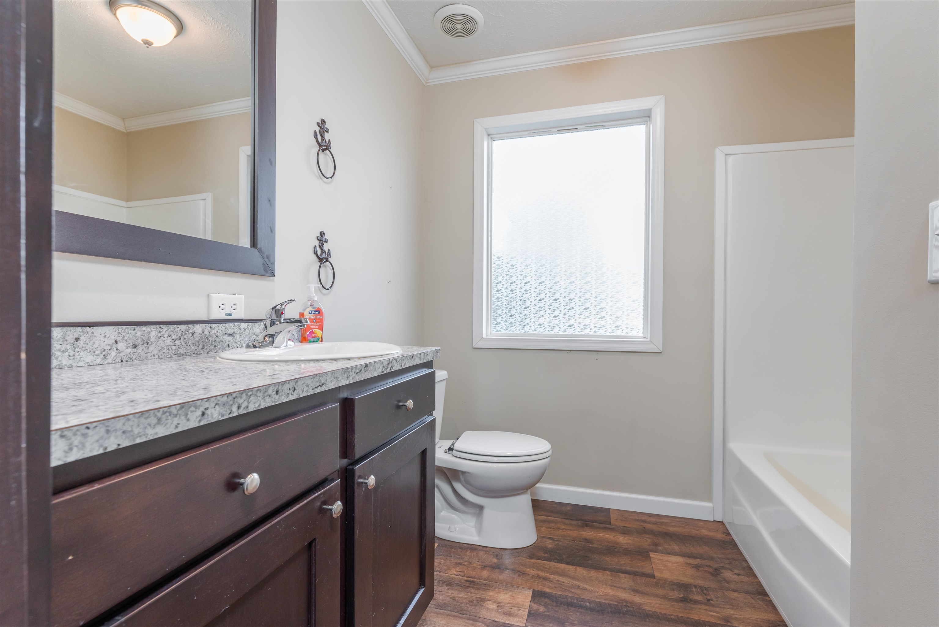1046 School Rd, Sacramento, Kentucky 42372, 3 Bedrooms Bedrooms, ,2 BathroomsBathrooms,Single Family Residence,For Sale,School Rd,88148